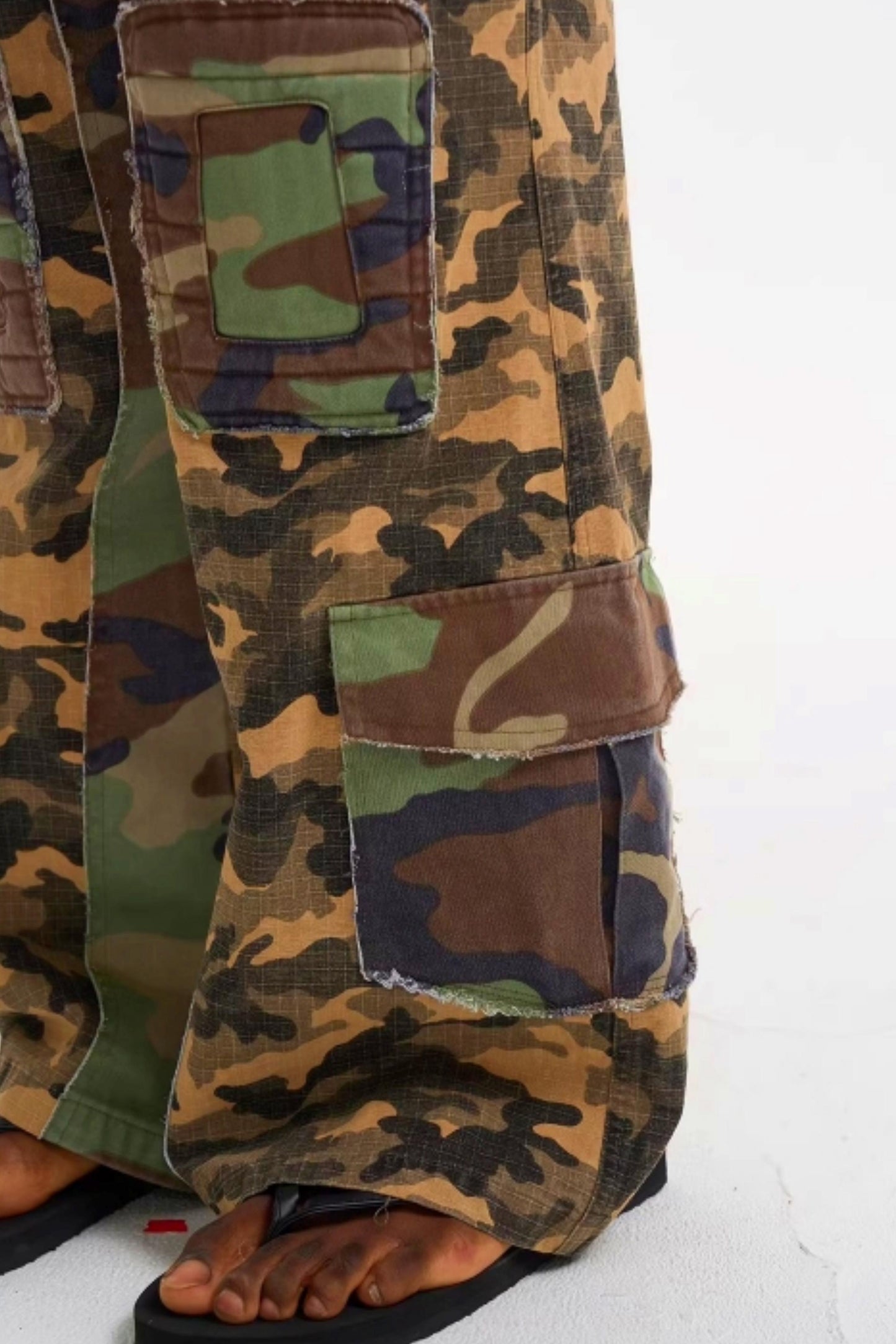 Bootcut-Hose mit Washed-Raw-Edge