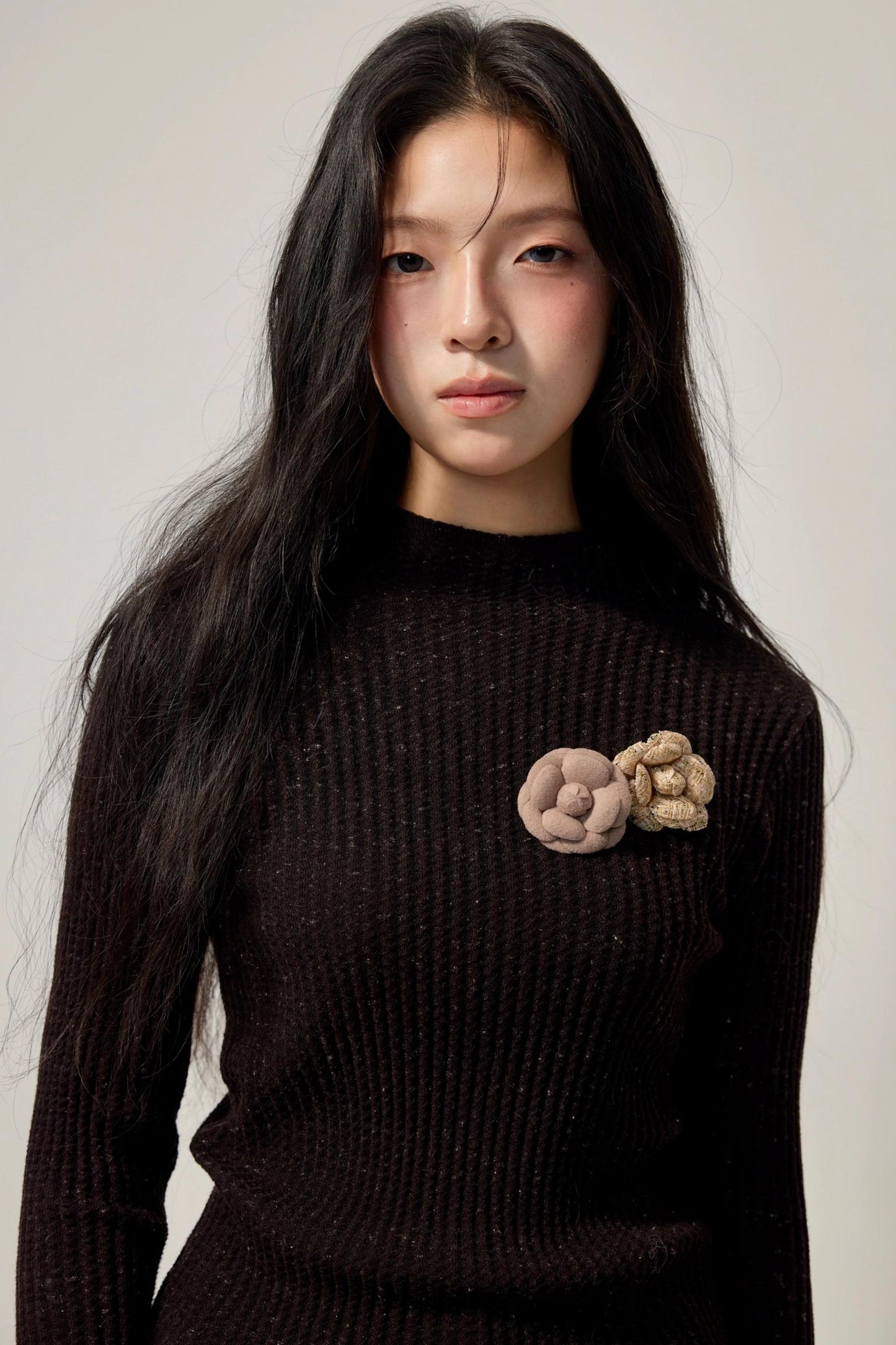 Detachable Corsage Turtleneck Sweater