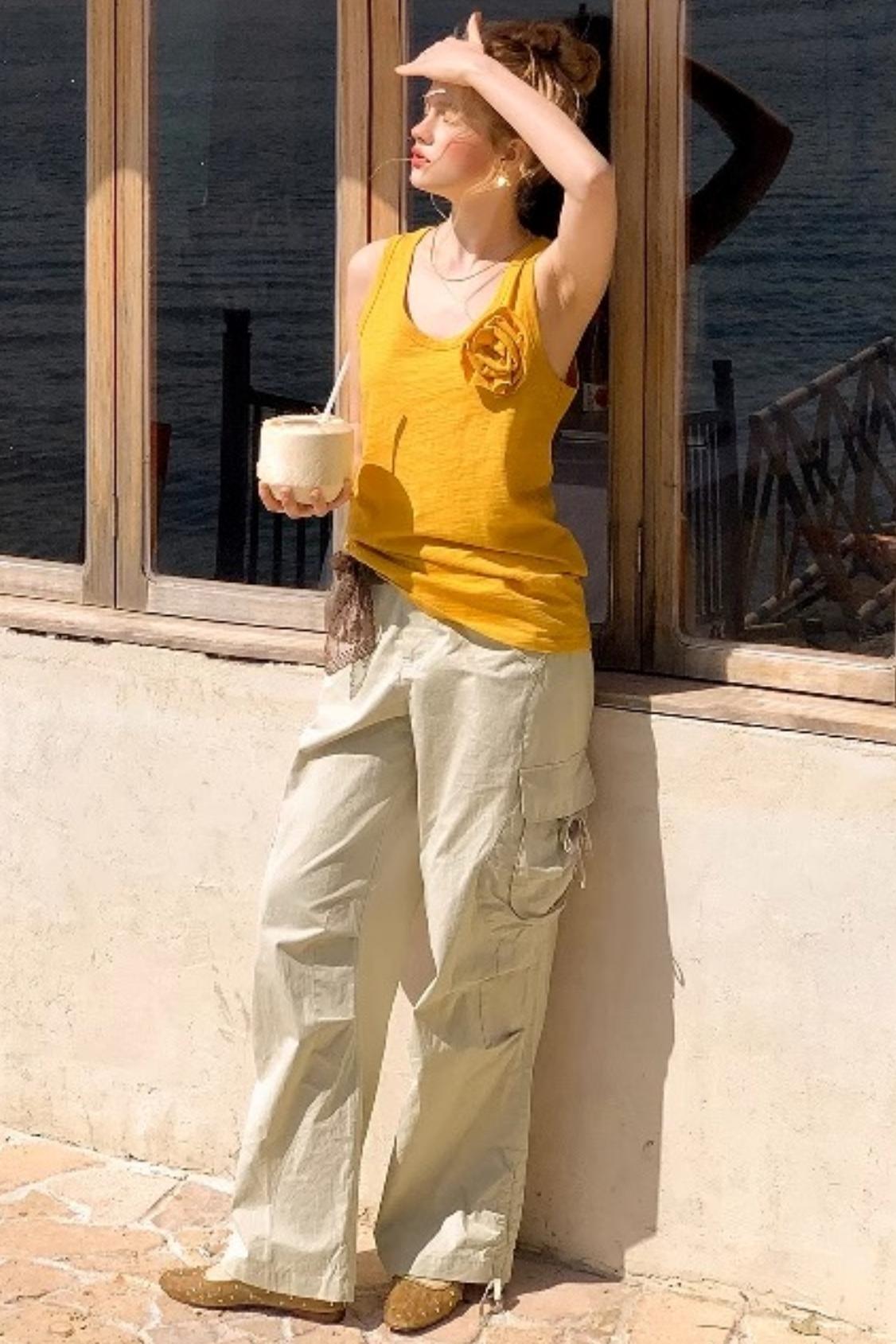 Wide-leg Cargo Pants