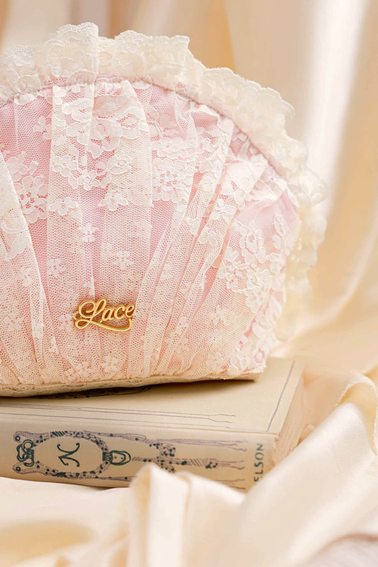 Rococo Shell Lace Clutch