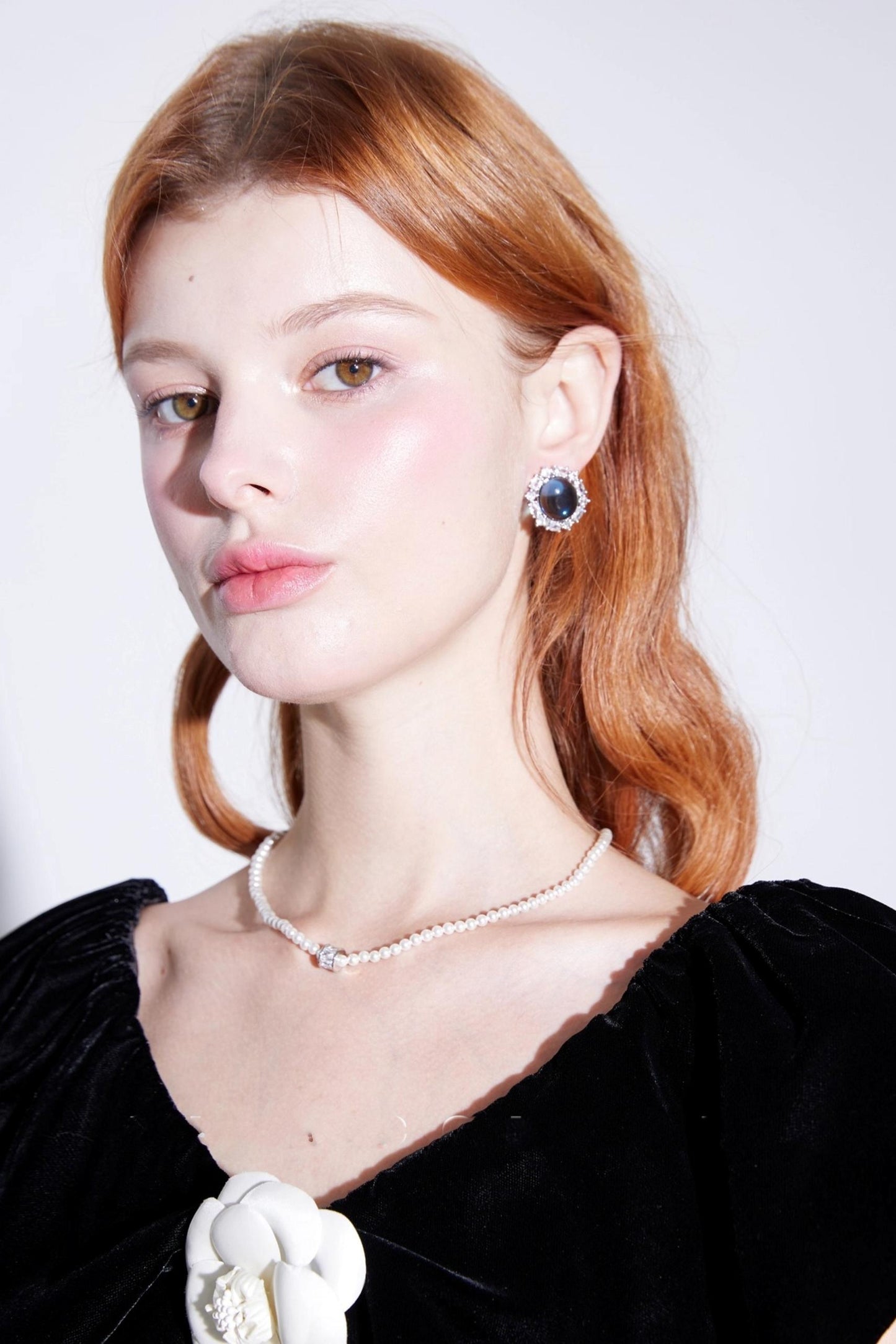 Royal Pavé Zircon Gradient Cats Eye Earrings