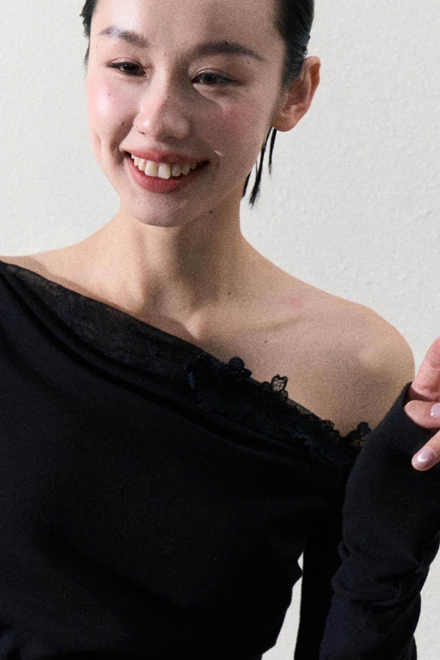 Elegant One-Shoulder Top & Skirt Set-Up