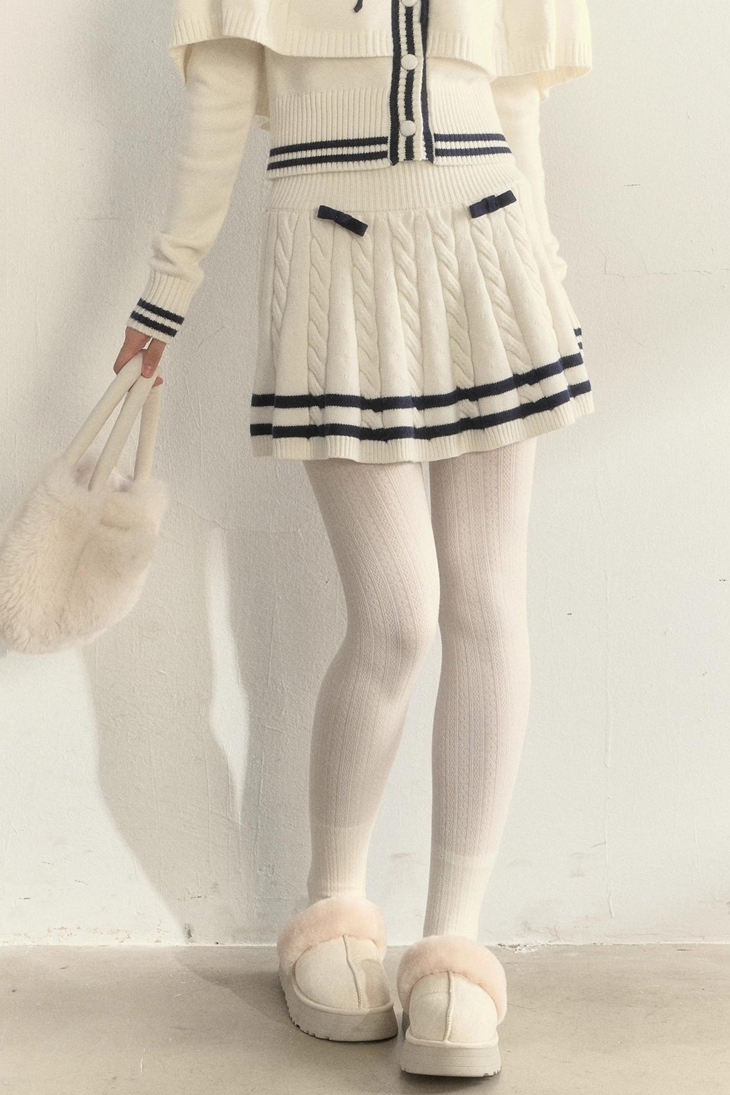 Ensemble Pull Cape en Tricot Torsadé Marine Vintage