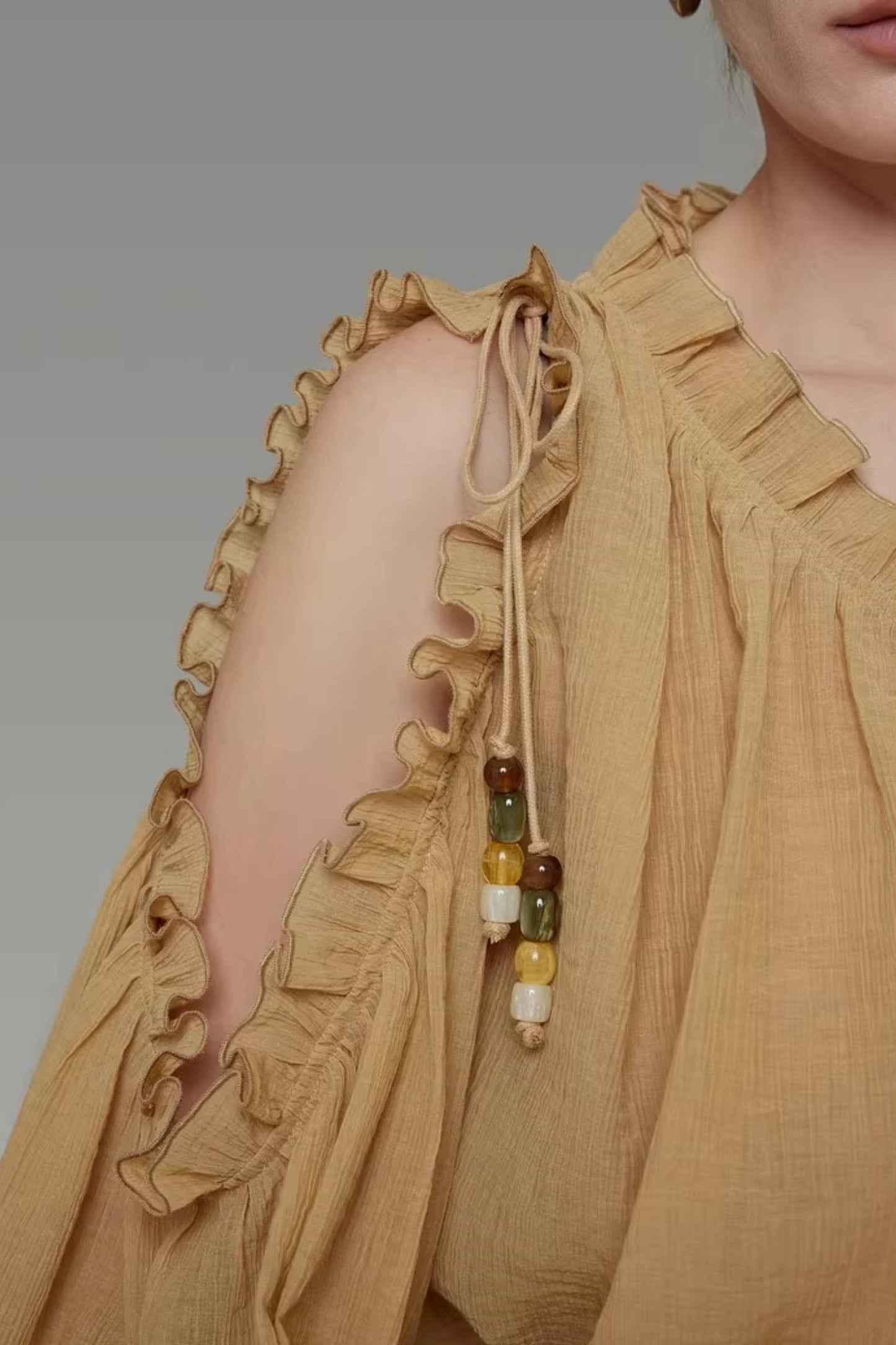 Lockeres Off-Shoulder-Shirt mit Rüschen