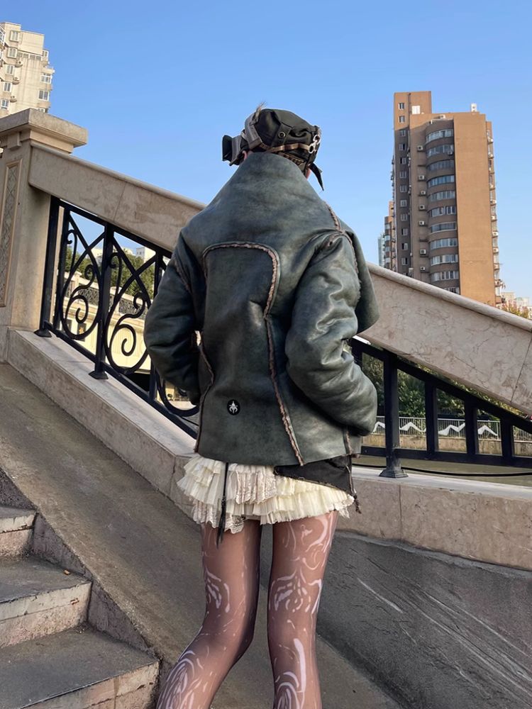 Fur All-in-One-Jacke