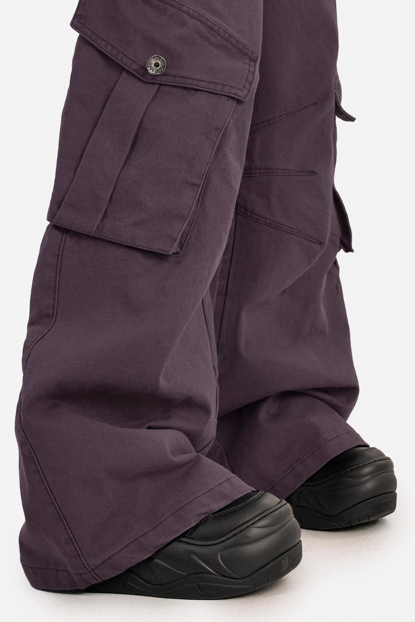 American Retro Multi-Pocket Cargo Pants