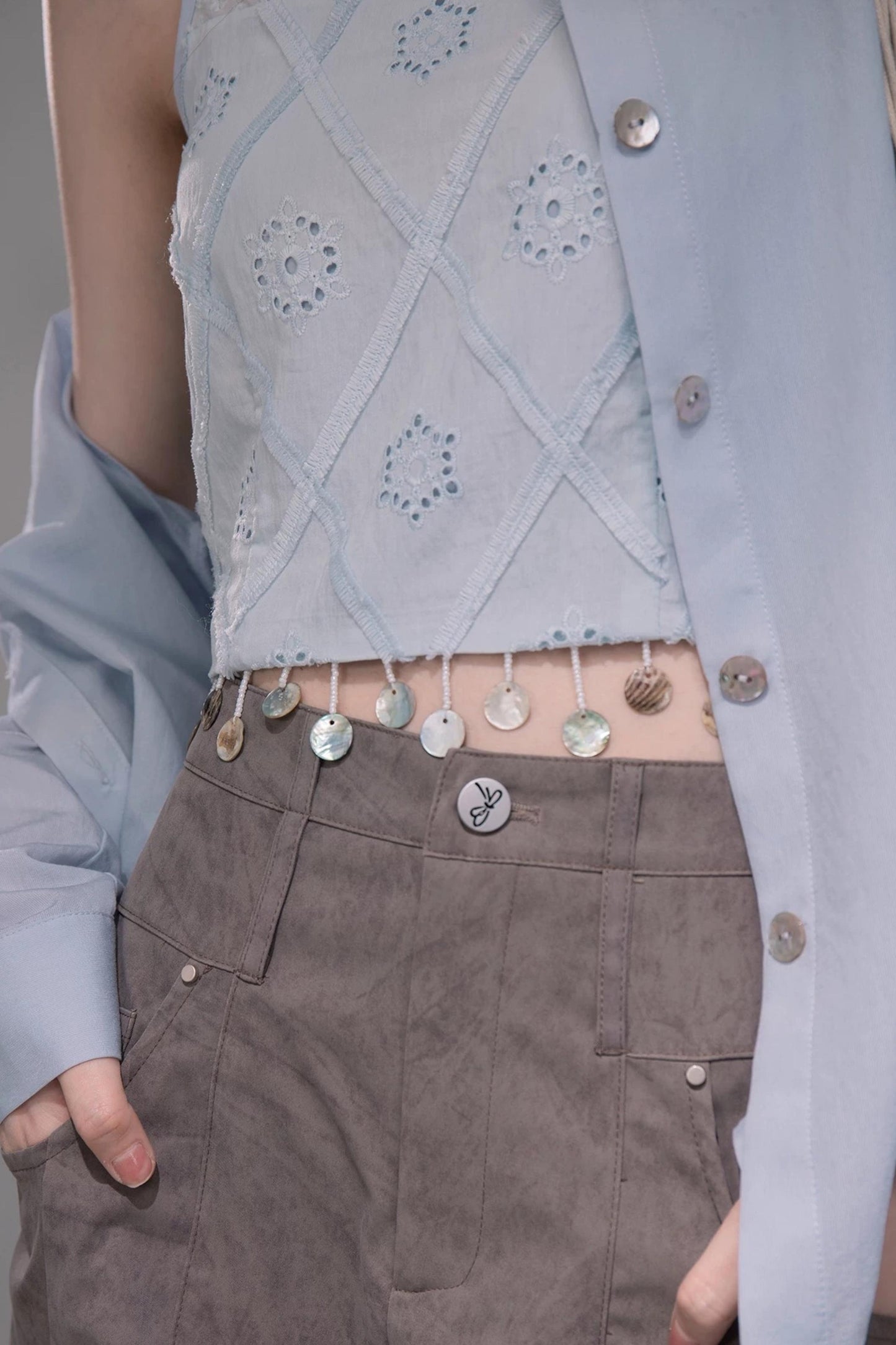 Light Mist Embroidery Vest Set