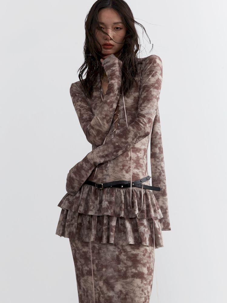 딥 V 타이 케이크 러플 엑스트라 롱 드레스