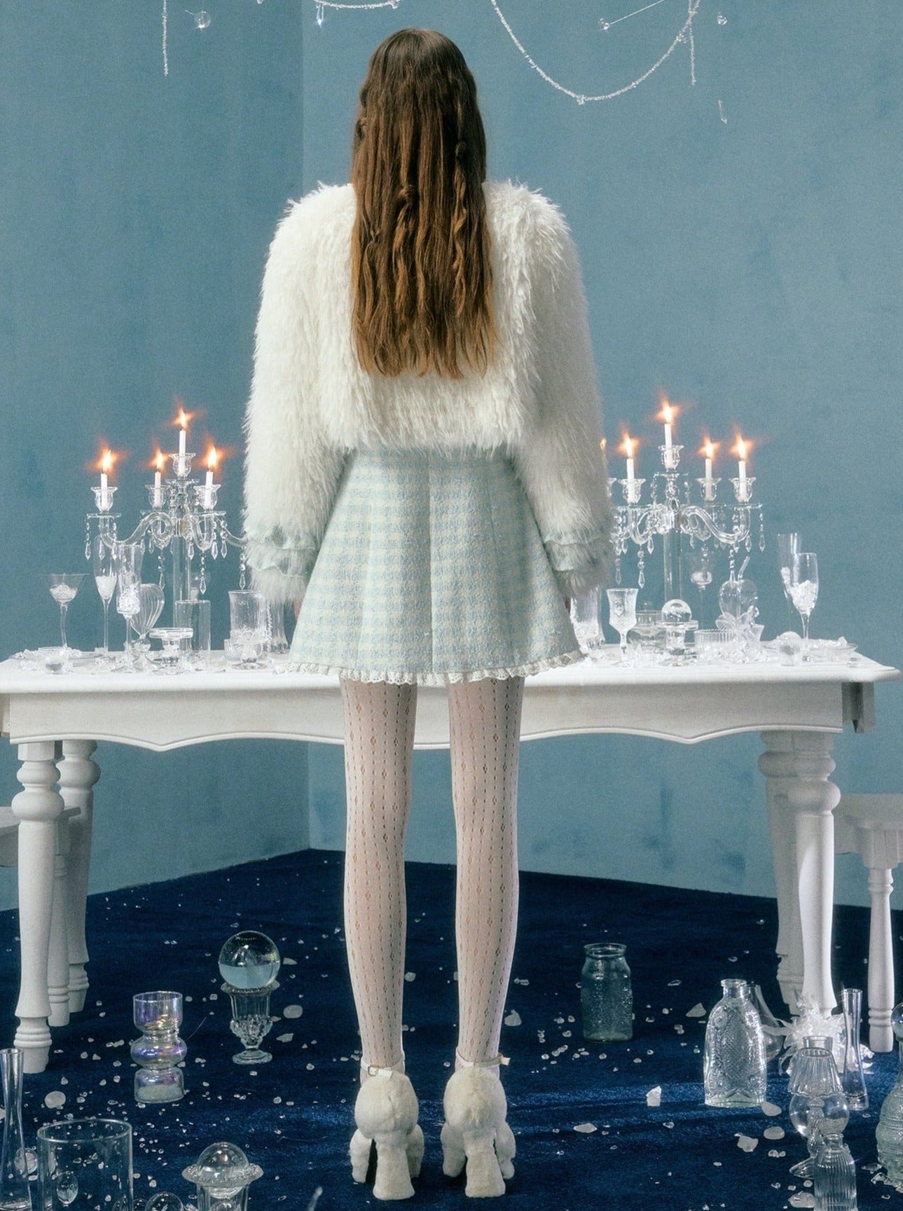 체크 무늬 리본 장식 흰색 짧은 인조 모피 코트