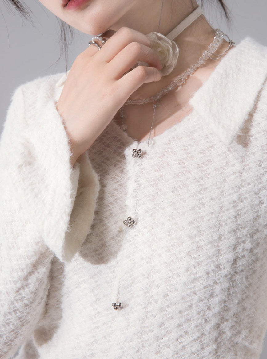 벨벳 같은 레이스 브리징 컷아웃 니트 탑