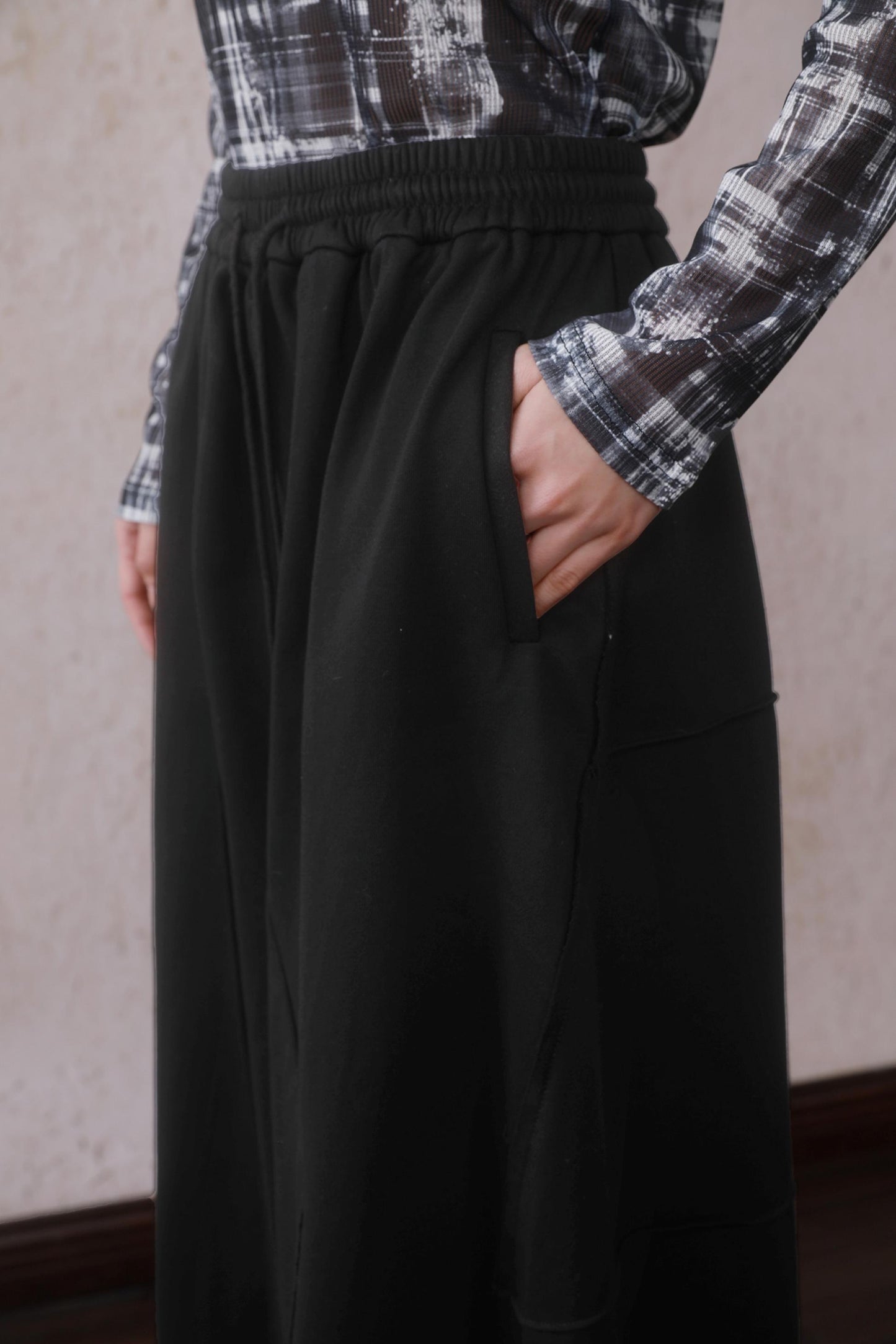 Black Knit Half-Skirt
