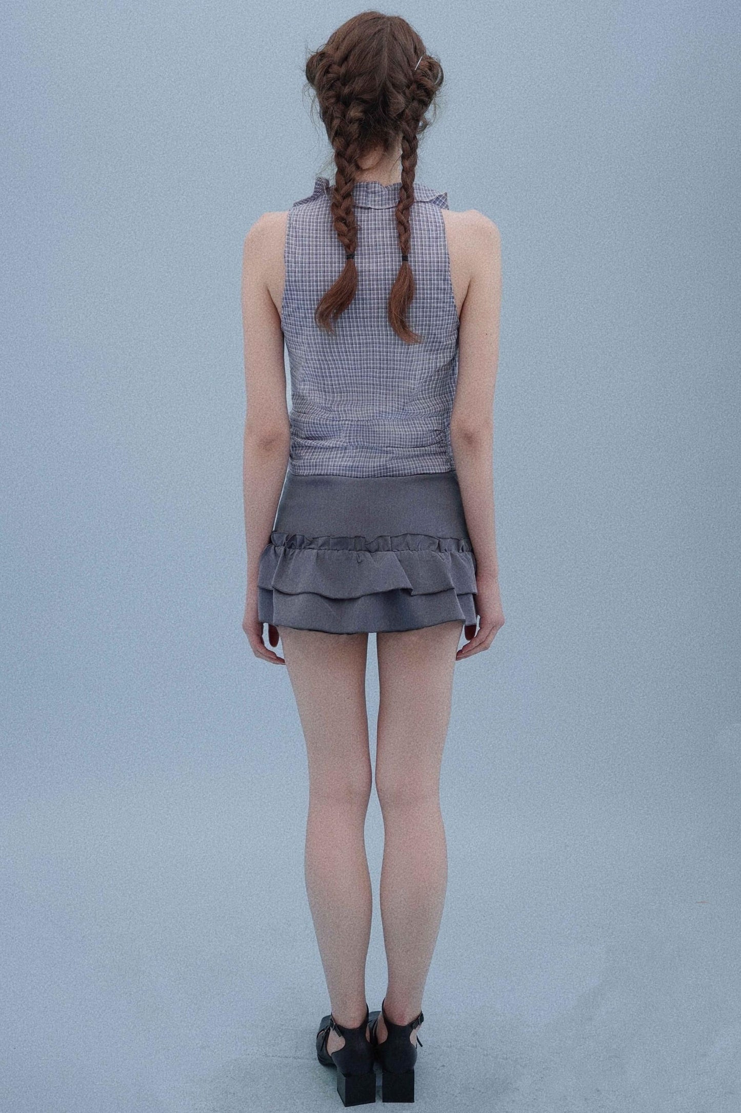 Blue Edge Sleeveless Shirt