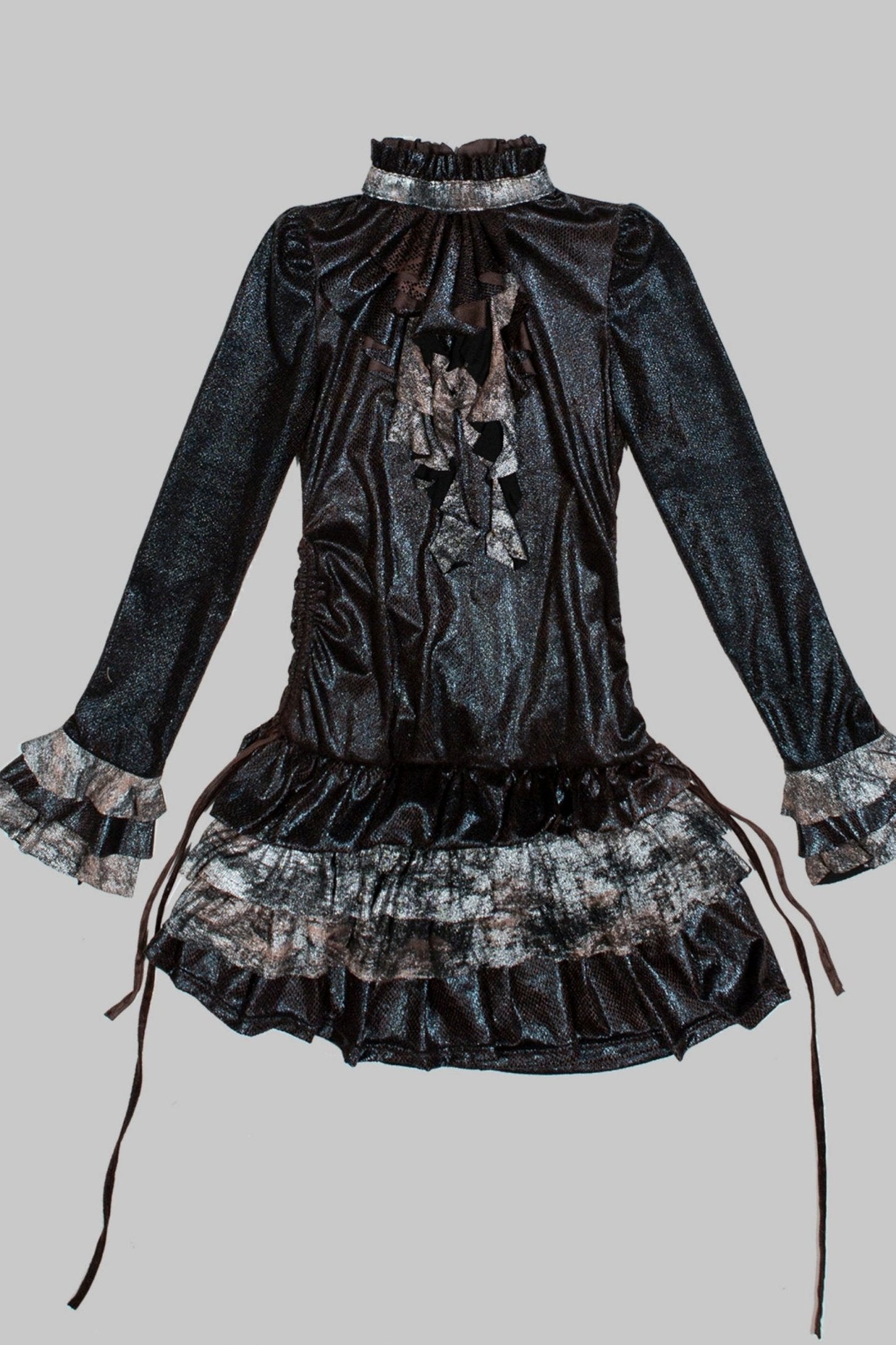 고딕 하이 넥 롱 슬리브 드레스