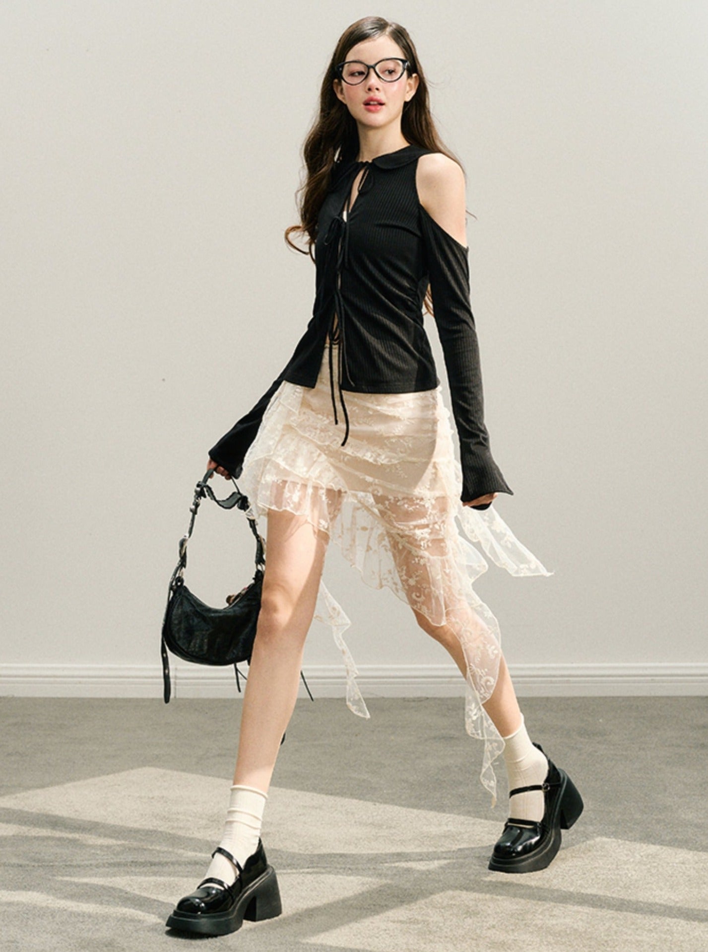 Kostenloser Spitzenbestickter Rock