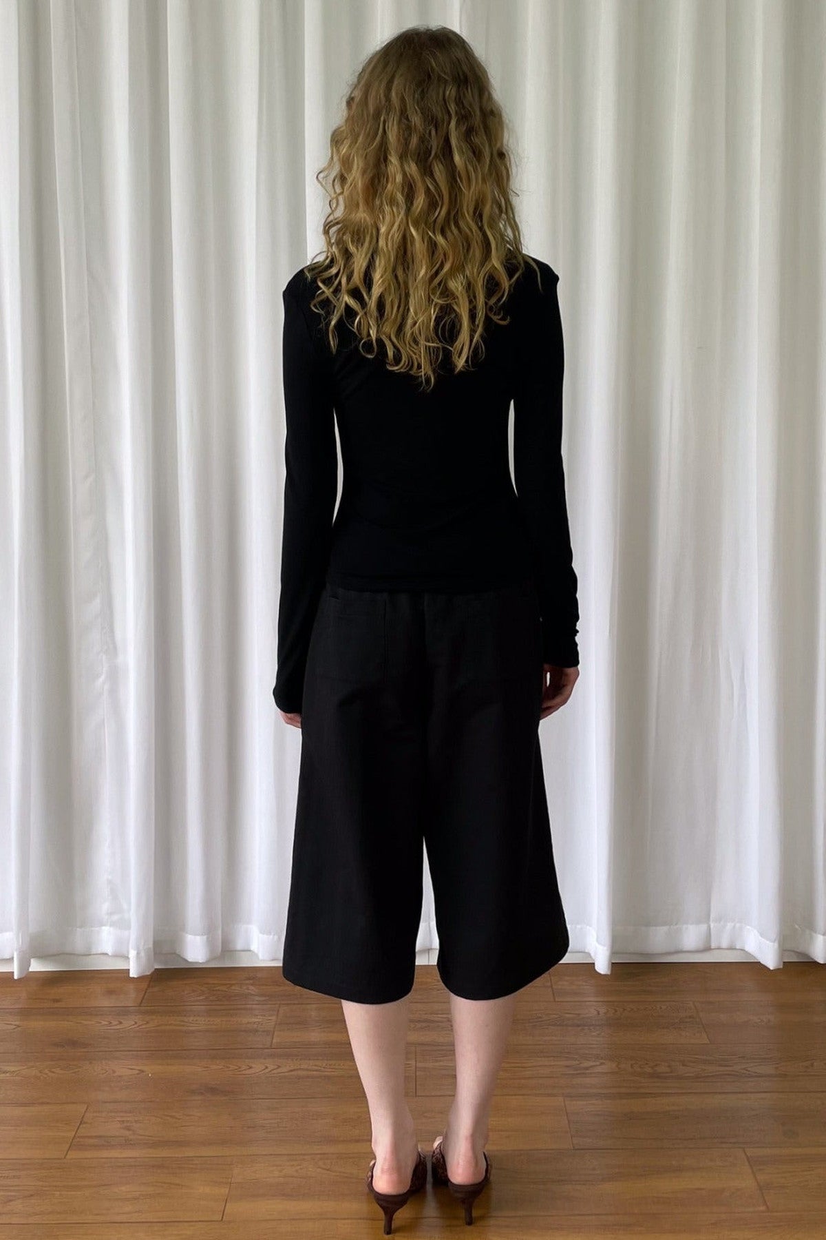 Long-Sleeve Butterfly Button-Up Capelet Cardigan