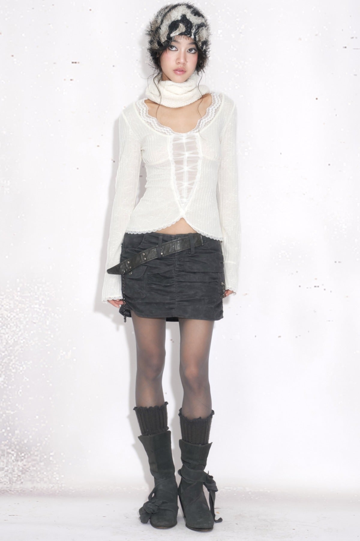 White Long-Sleeved Lace Knit Top