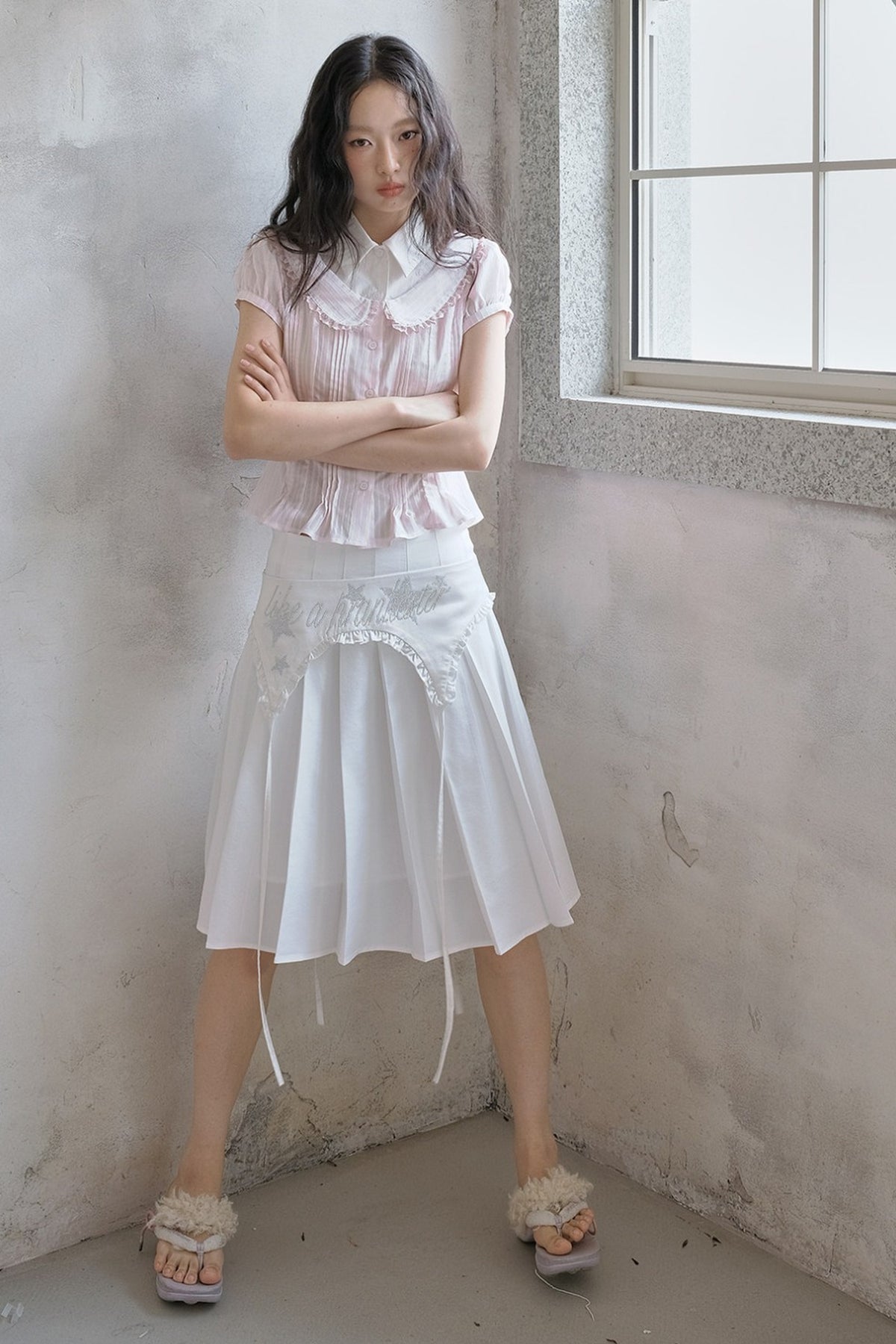 Chemise rose plissée à col Claudine