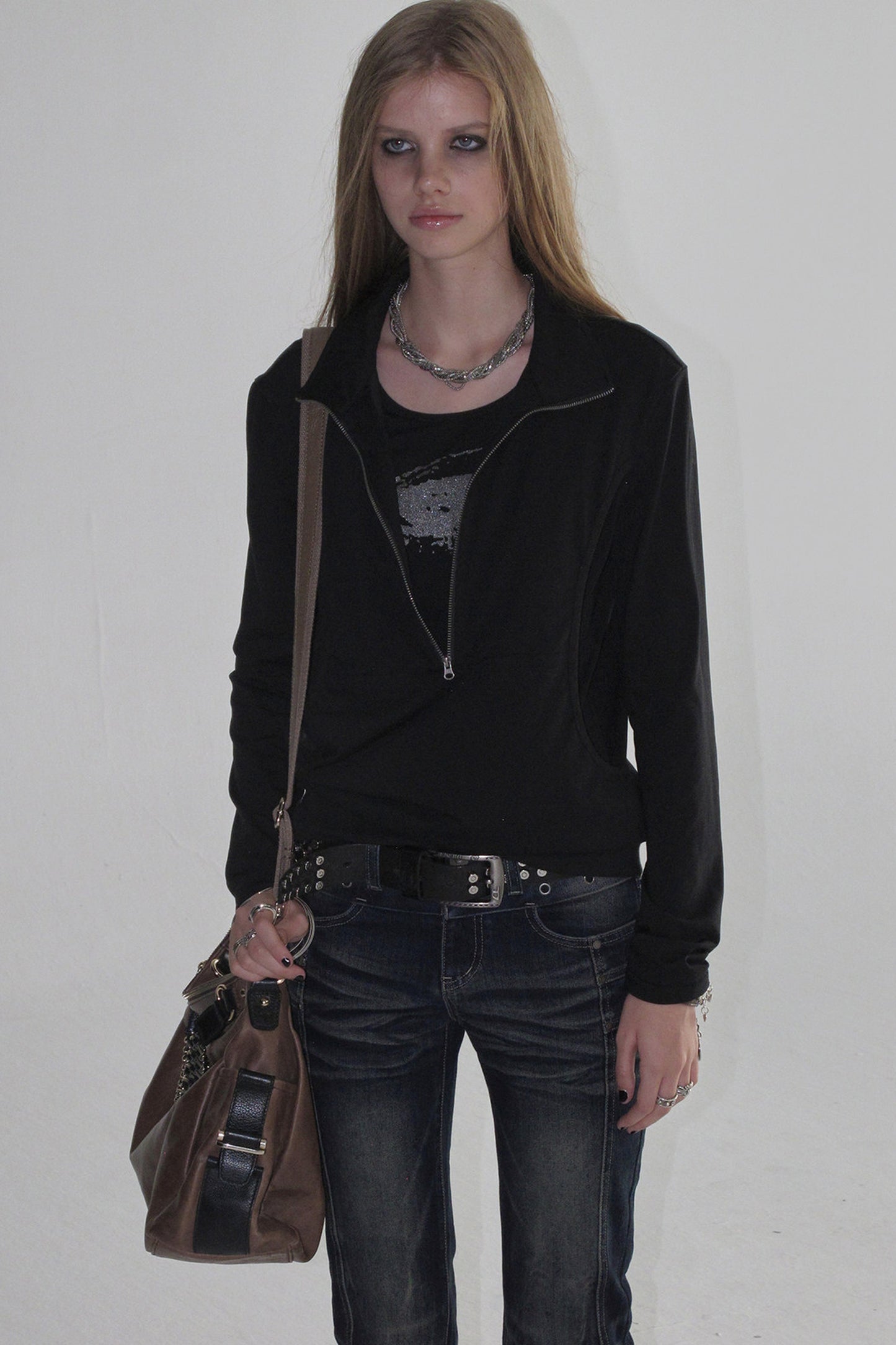 Black Long-Sleeve Zipper Print T-Shirt
