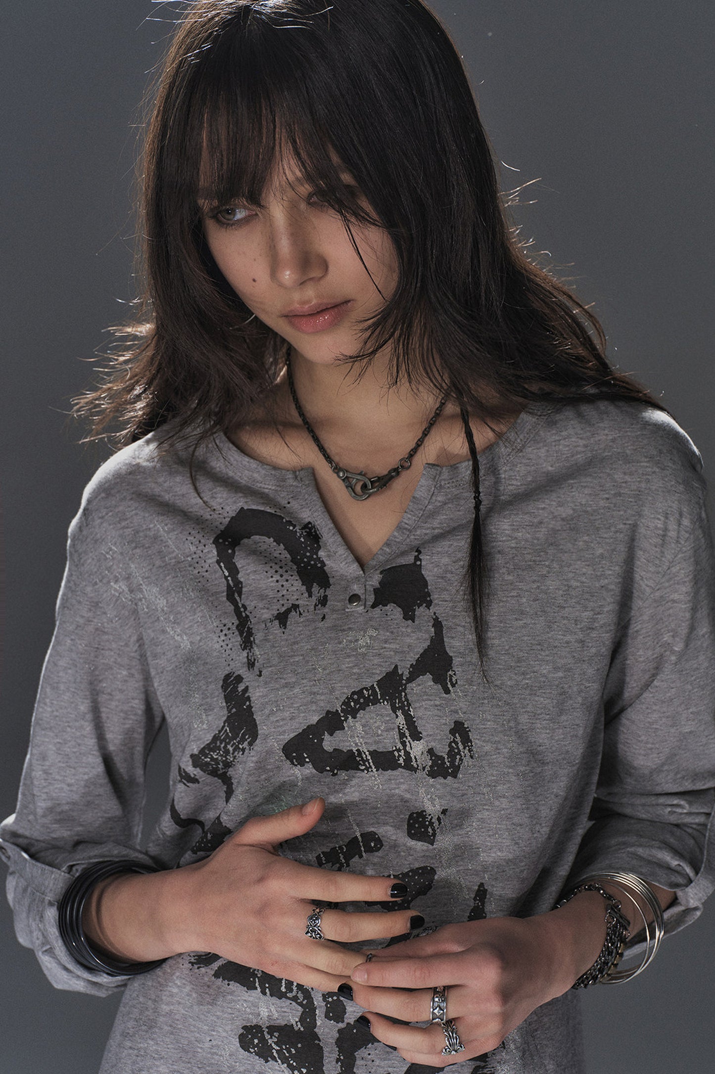 Silver Broken Print V-Neck Long-Sleeved T-Shirt
