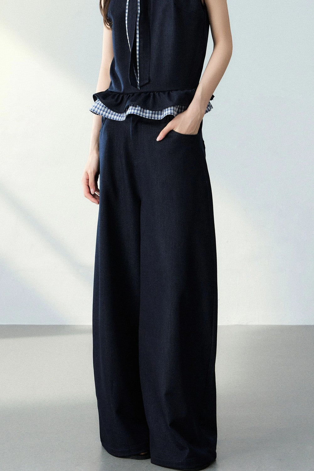 Ensemble Carreaux en Jean avec Finition Dentelle