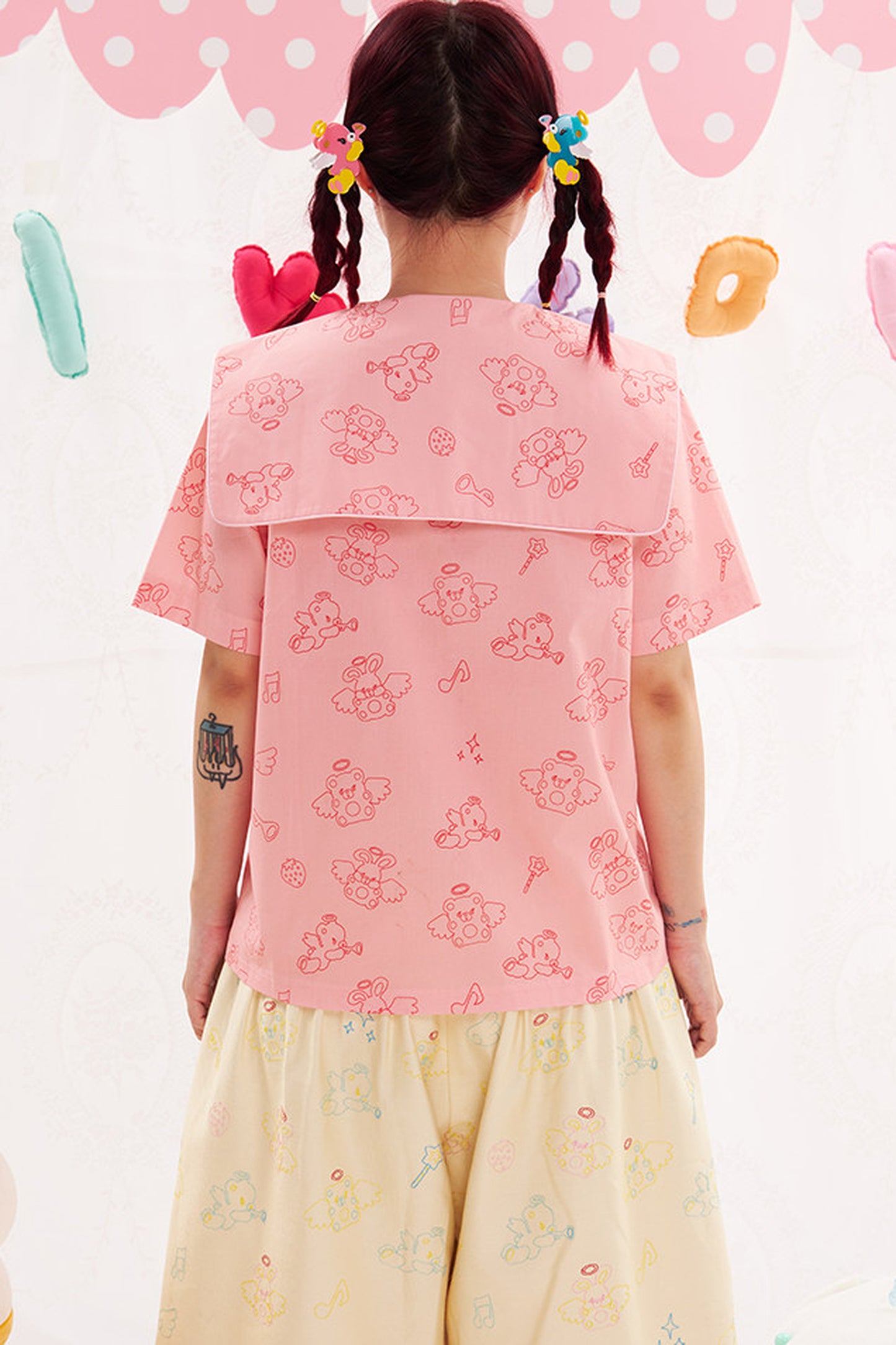 Lockere Bluse mit Häschenkragen