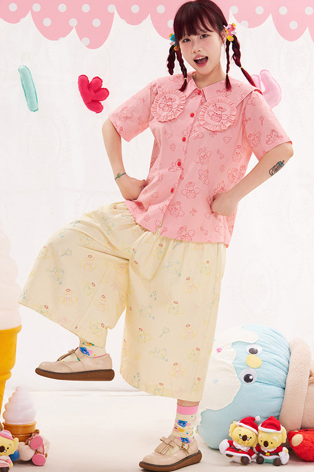 Animal Angel Heavy Embroidery Capri Pants