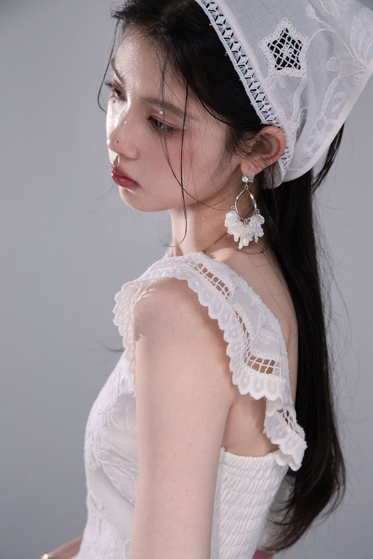 Moon White Lace Top Pants Set-Up