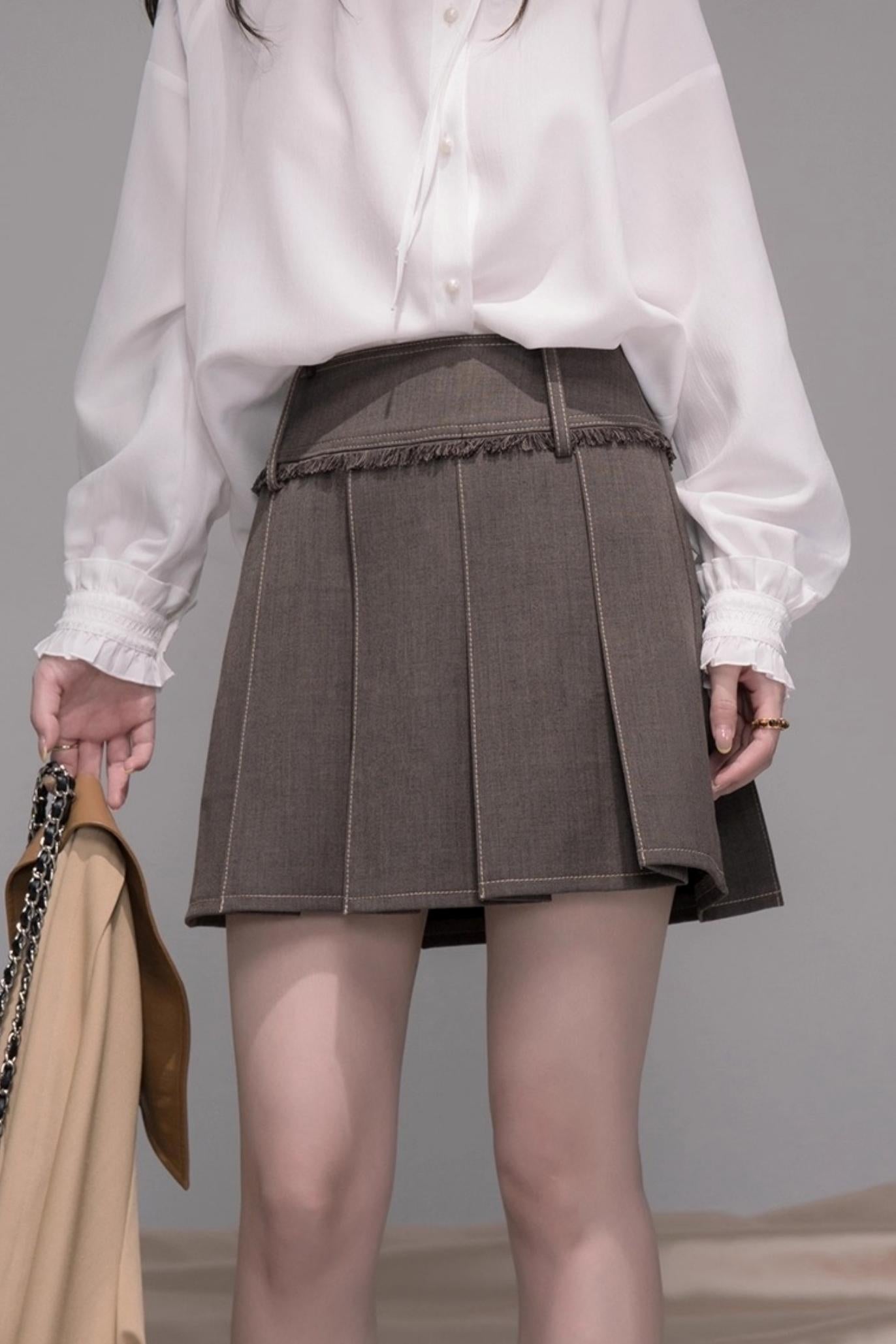 Three-Dimensional Pleated Skirt