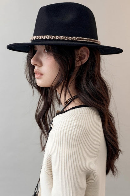 Yuan Classic Hats Set-Up