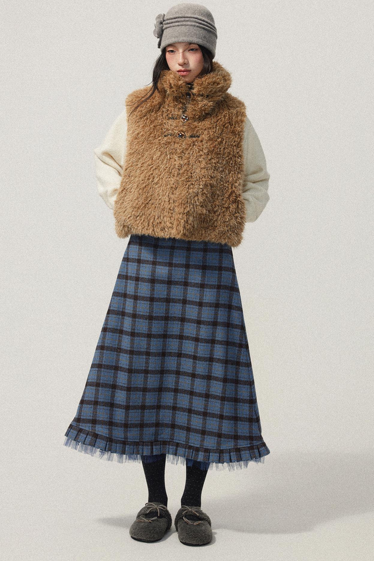 Versatile Vintage Fur Trim Vest