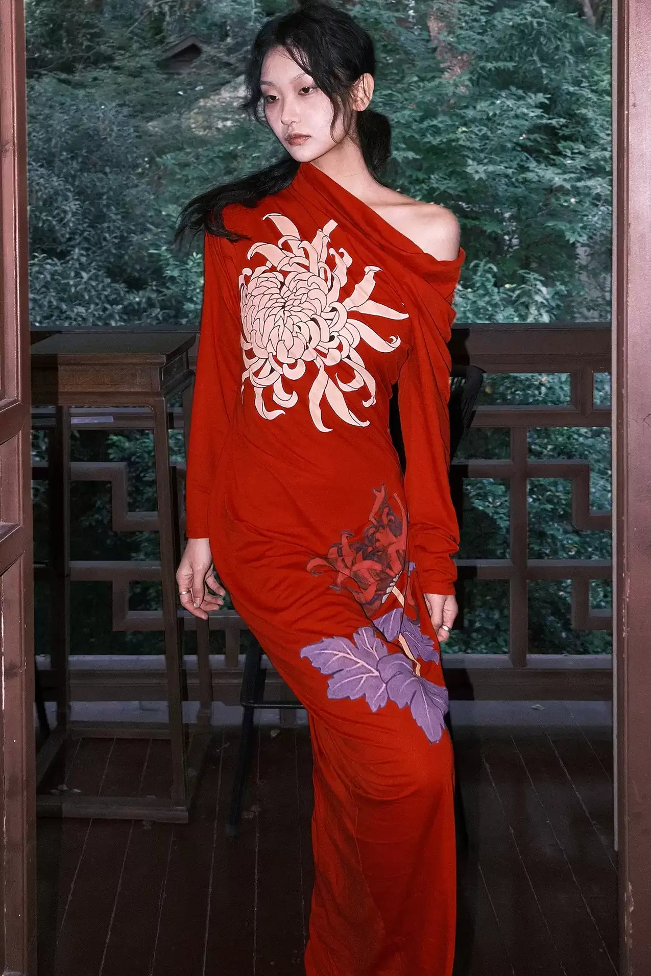 Red Chrysanthemum Siren Dress