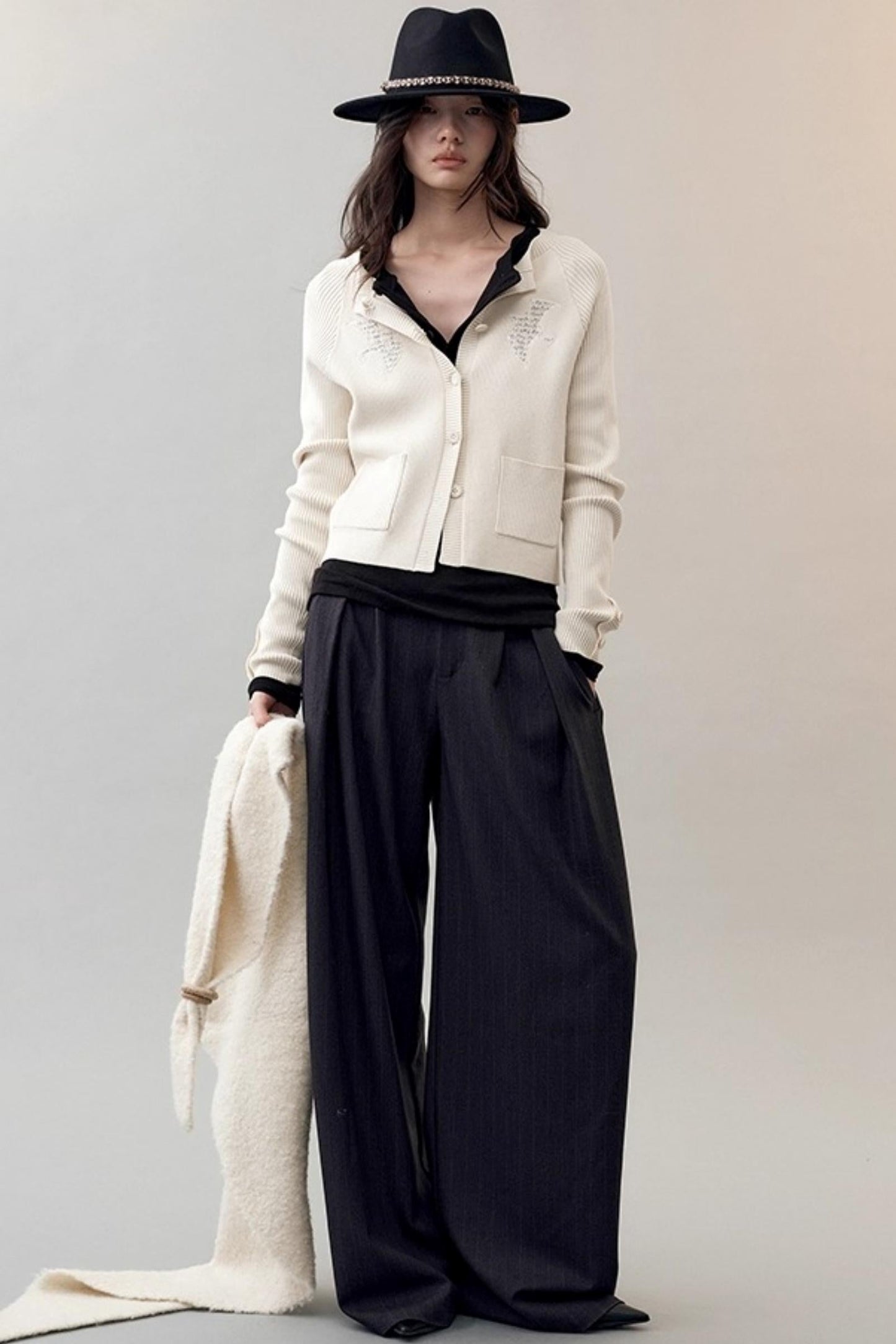 Yuan Classic Hats Set-Up