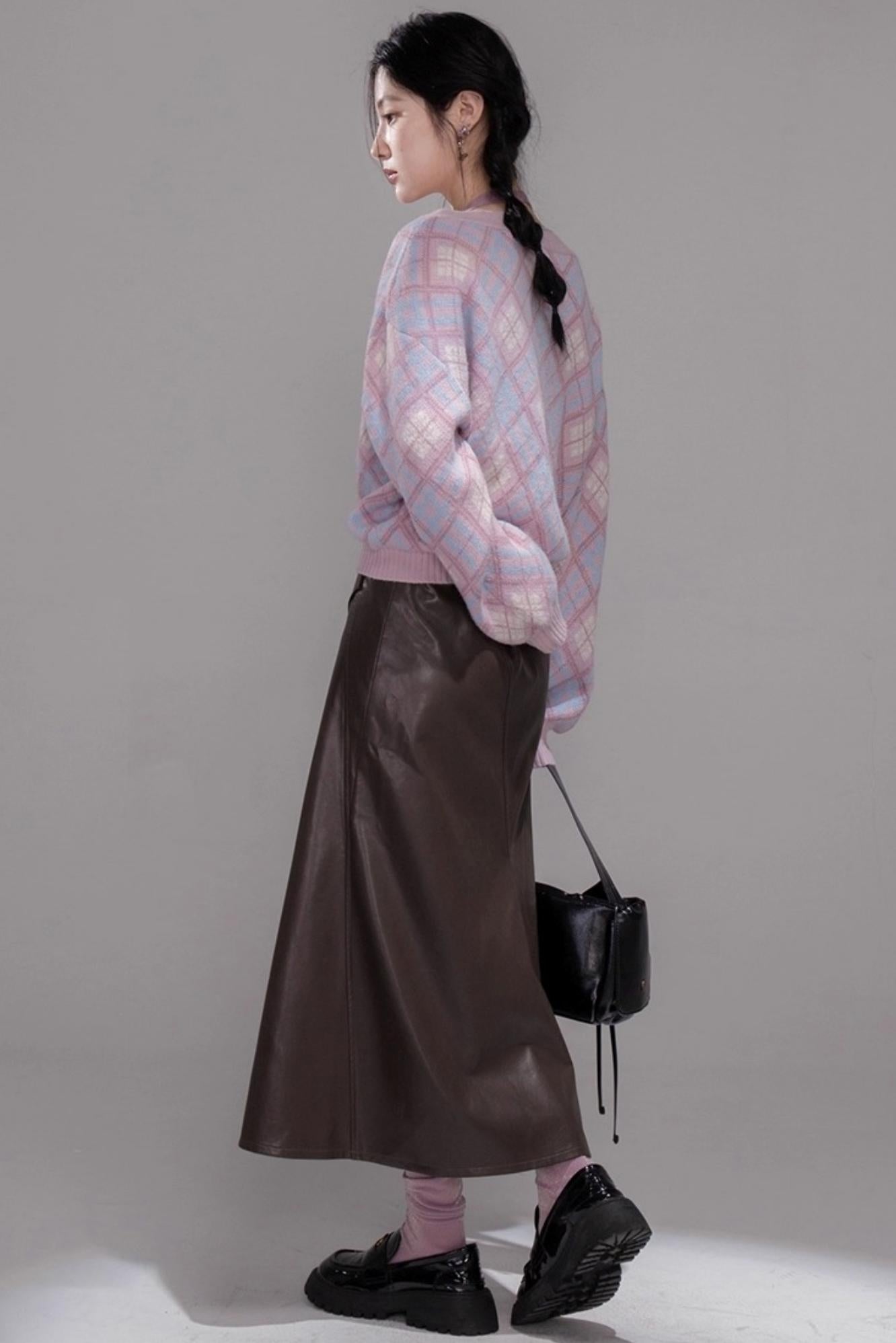 Halterneck Vest With Knit Sweater Set