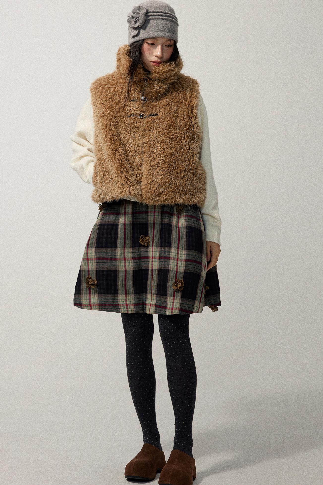 Versatile Vintage Fur Trim Vest