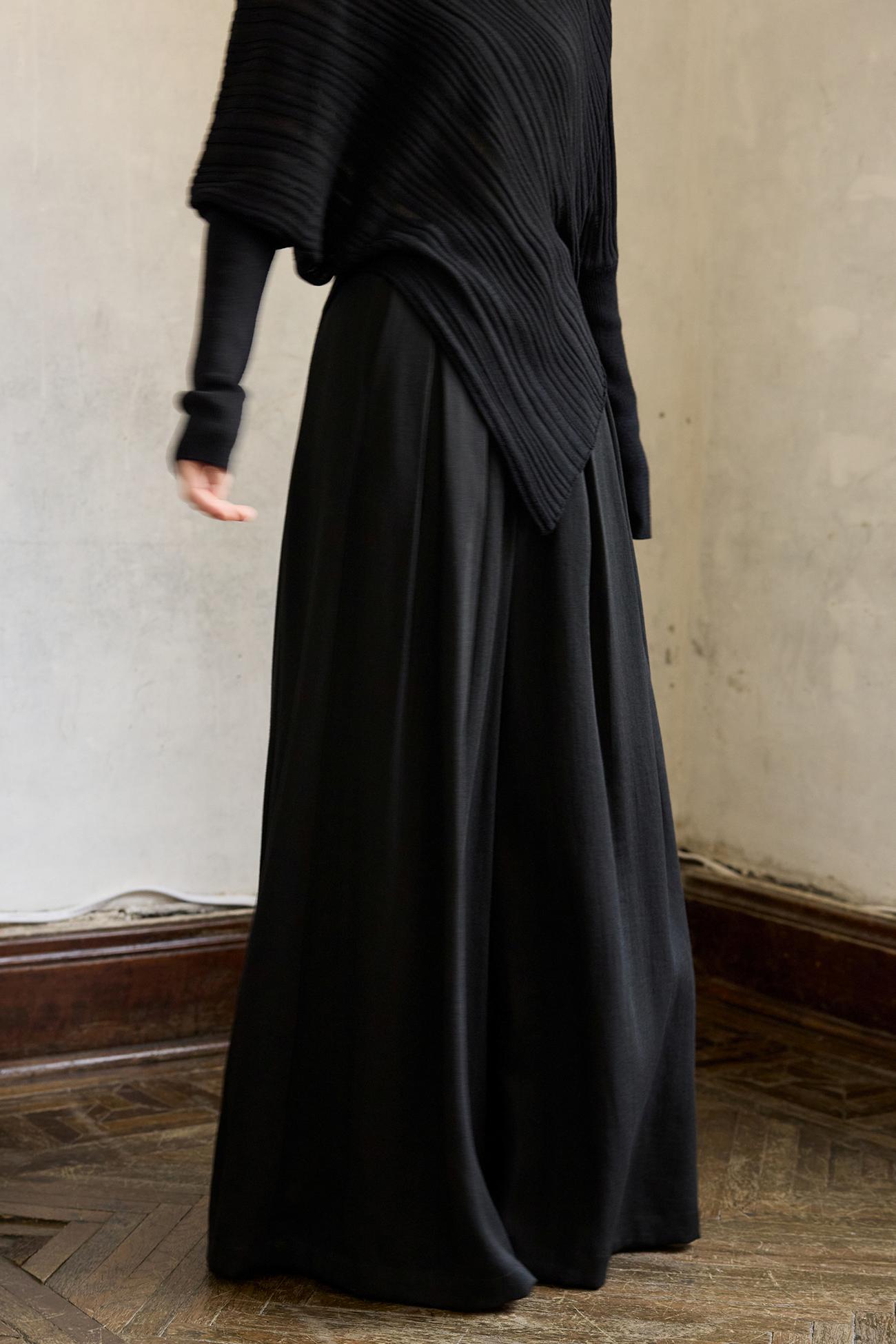 Slimming Wide-leg Pants