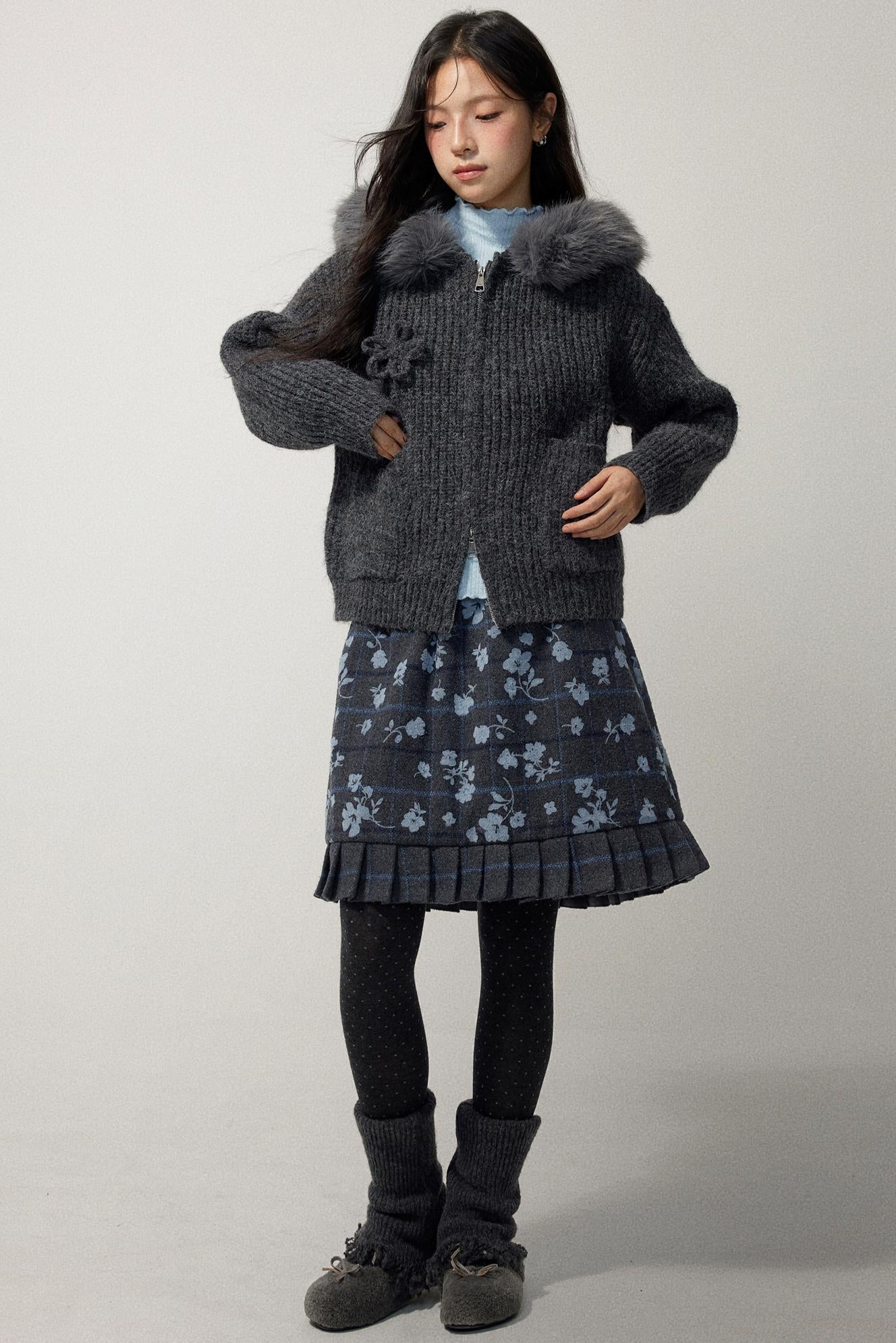 Grey Plaid Flocked Flower Pleated Skirt