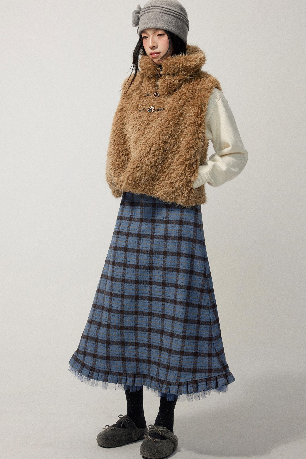 Versatile Vintage Fur Trim Vest