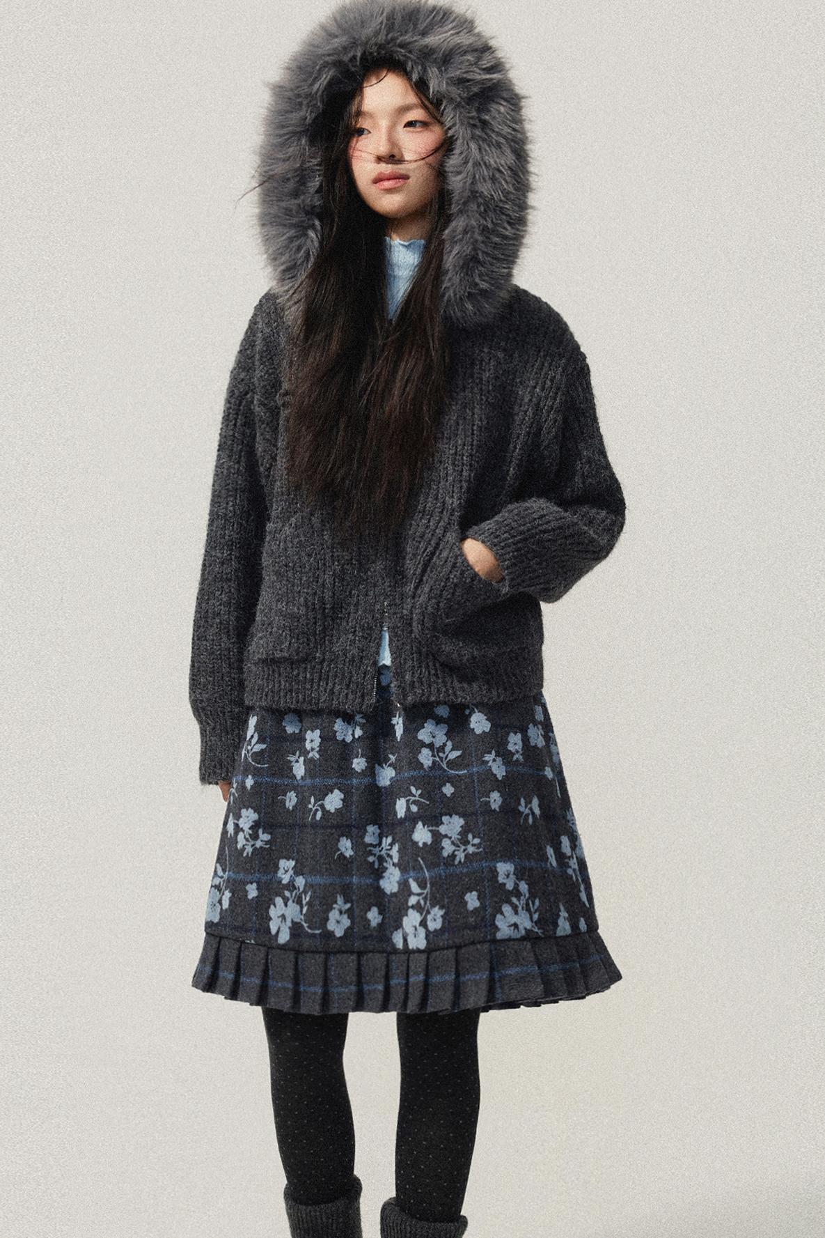 Grey Plaid Flocked Flower Pleated Skirt