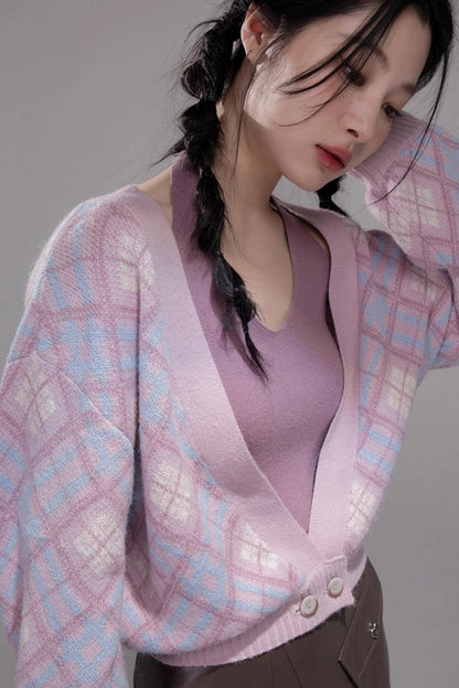 Halterneck Vest With Knit Sweater Set