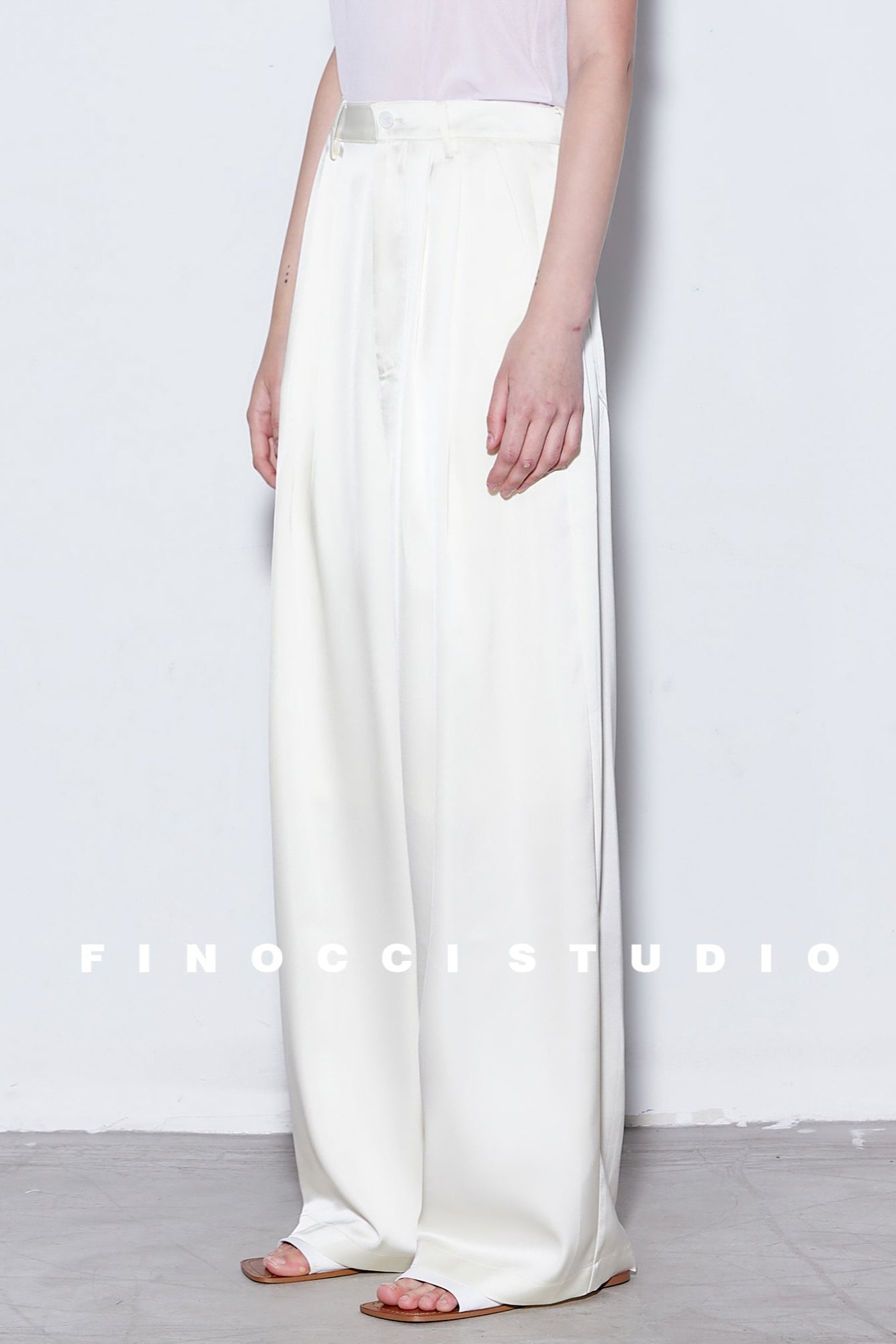 Breeze Pleat Wide-Leg Pants