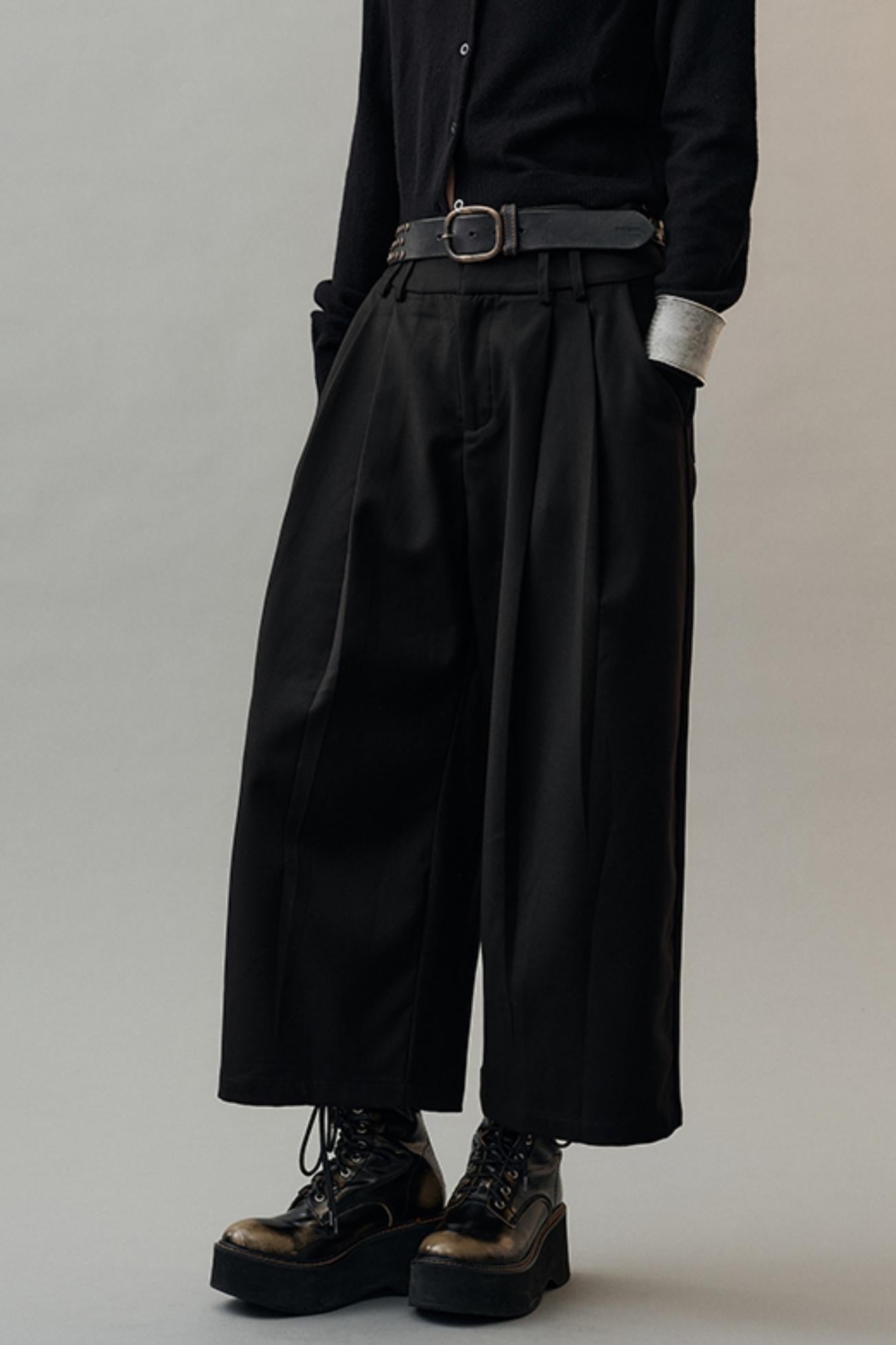 Yuan Tencel Black Tapered Pants