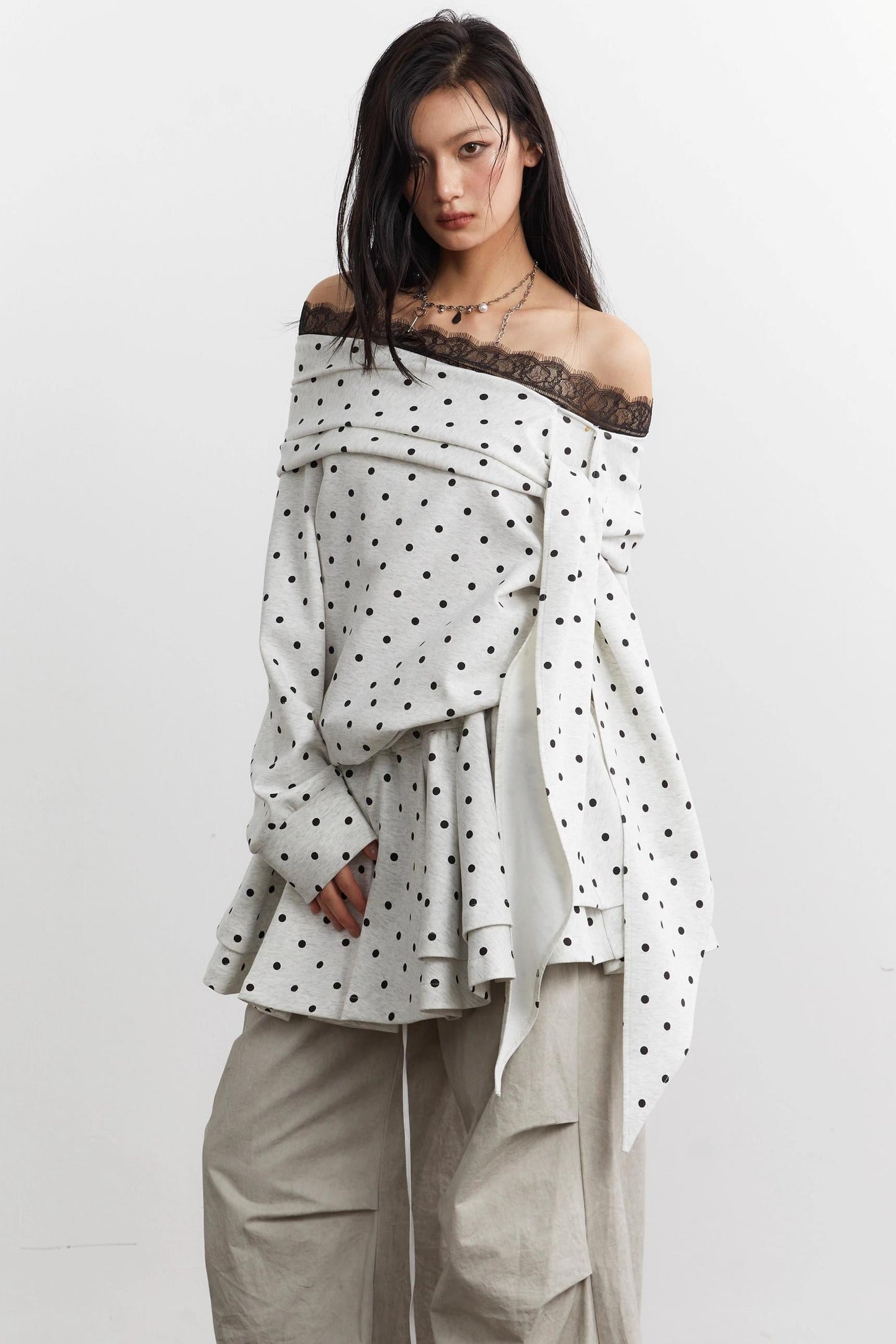 Cute Lace-Up Polka Dot Sweatshirt Set-Up