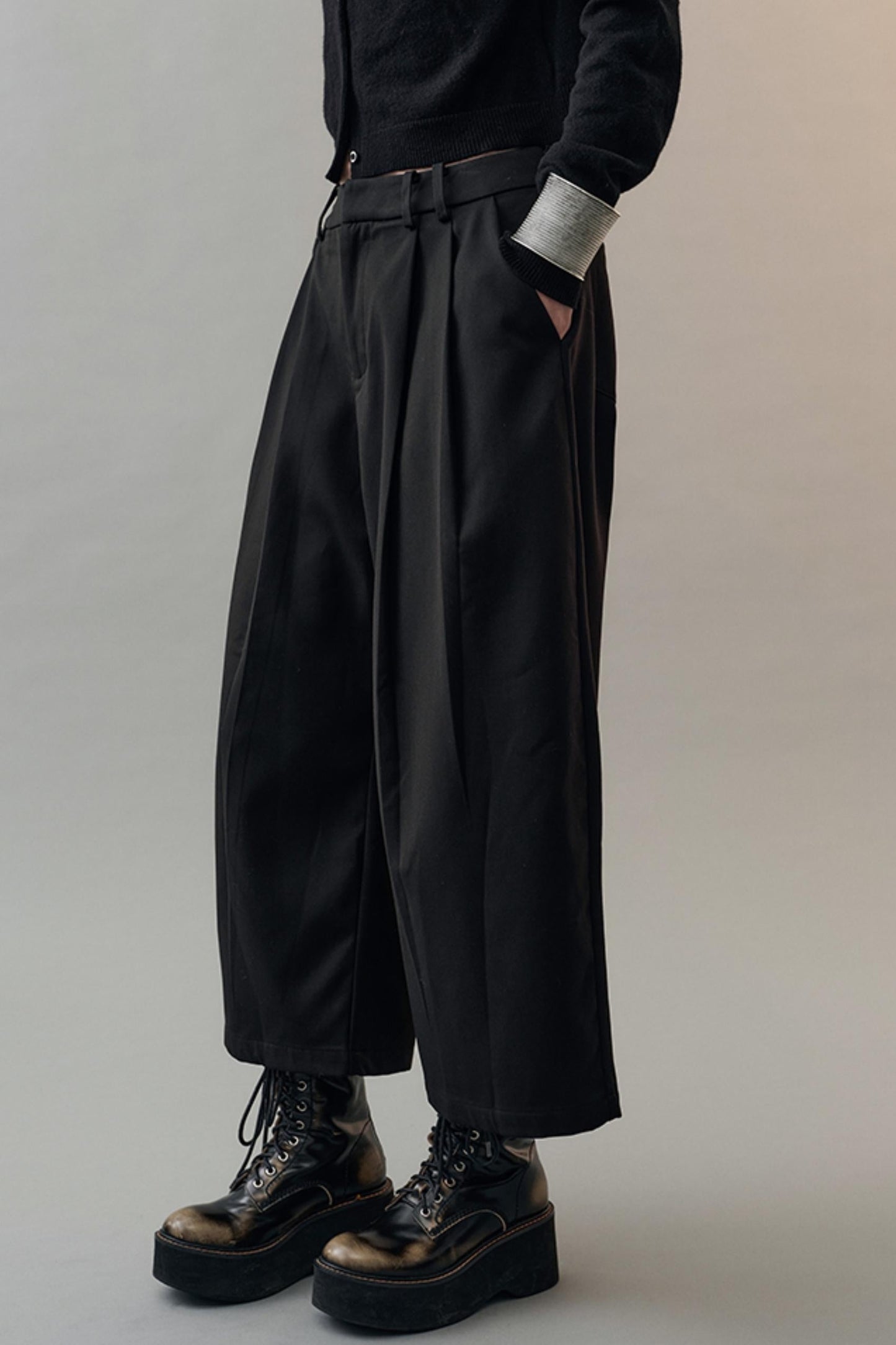 Yuan Tencel Black Tapered Pants
