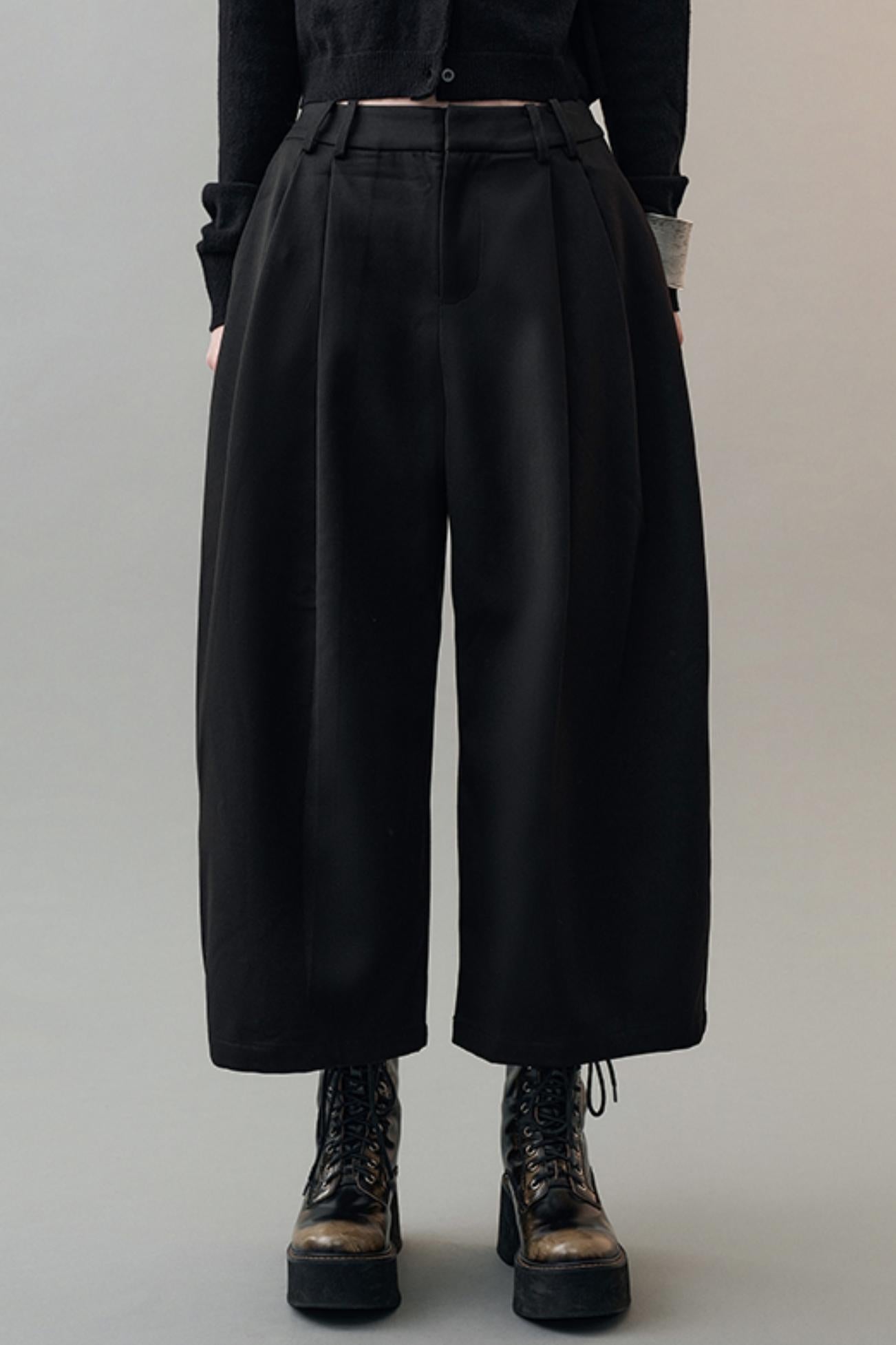 Yuan Tencel Black Tapered Pants