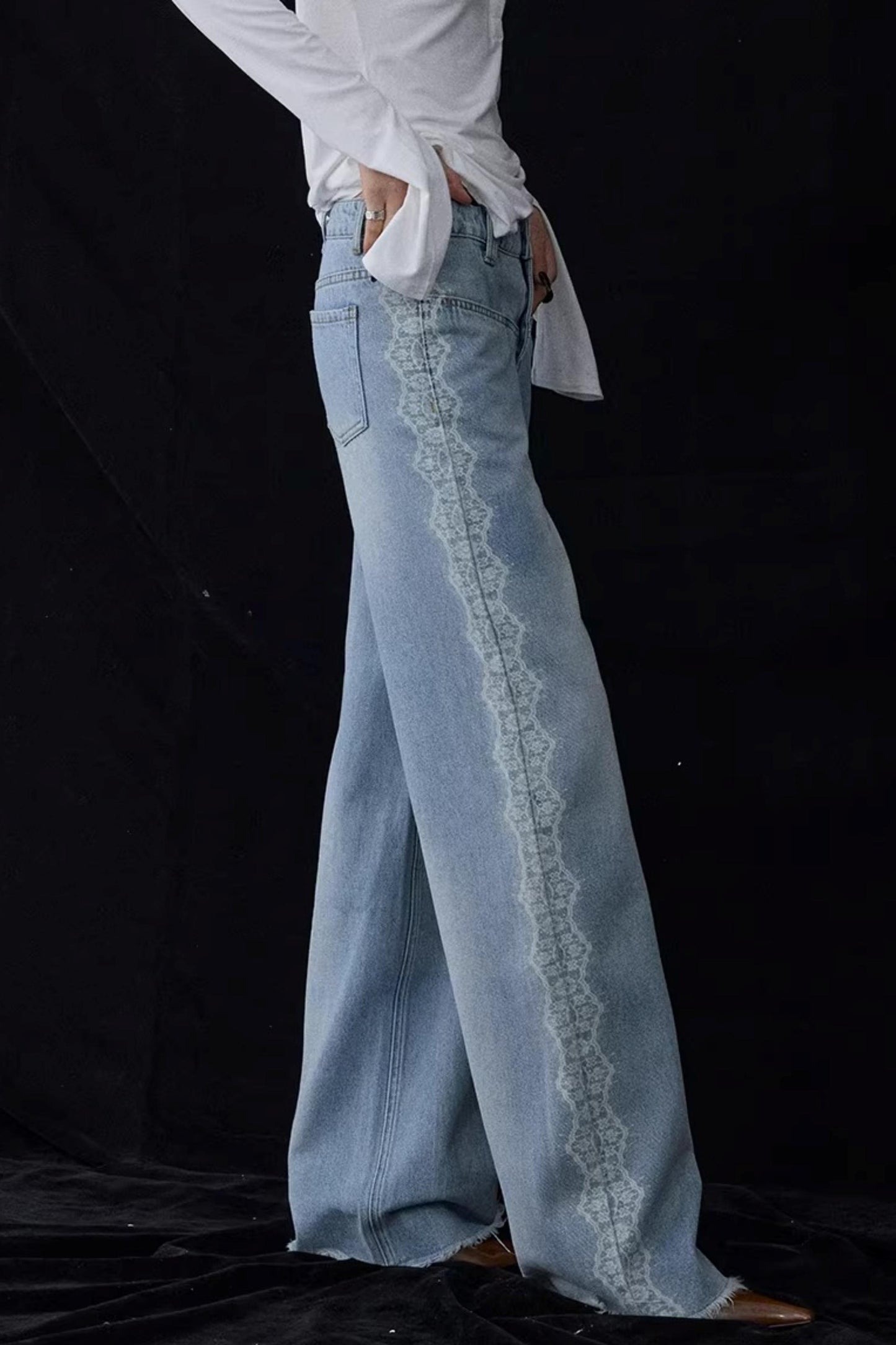 Lace Print Raw Hem Jeans