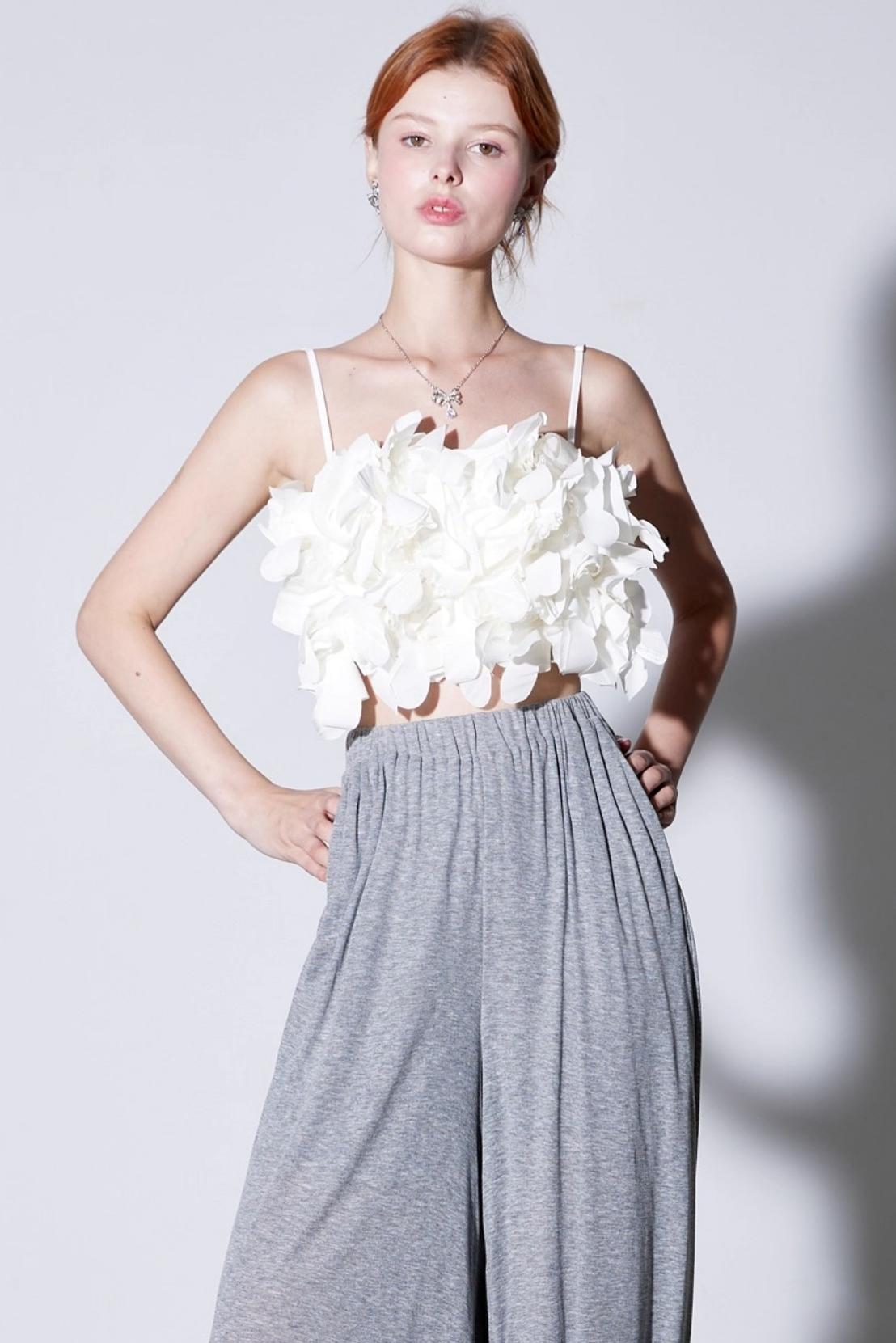 Ultra-Complex Double-Layer Petal Suspender