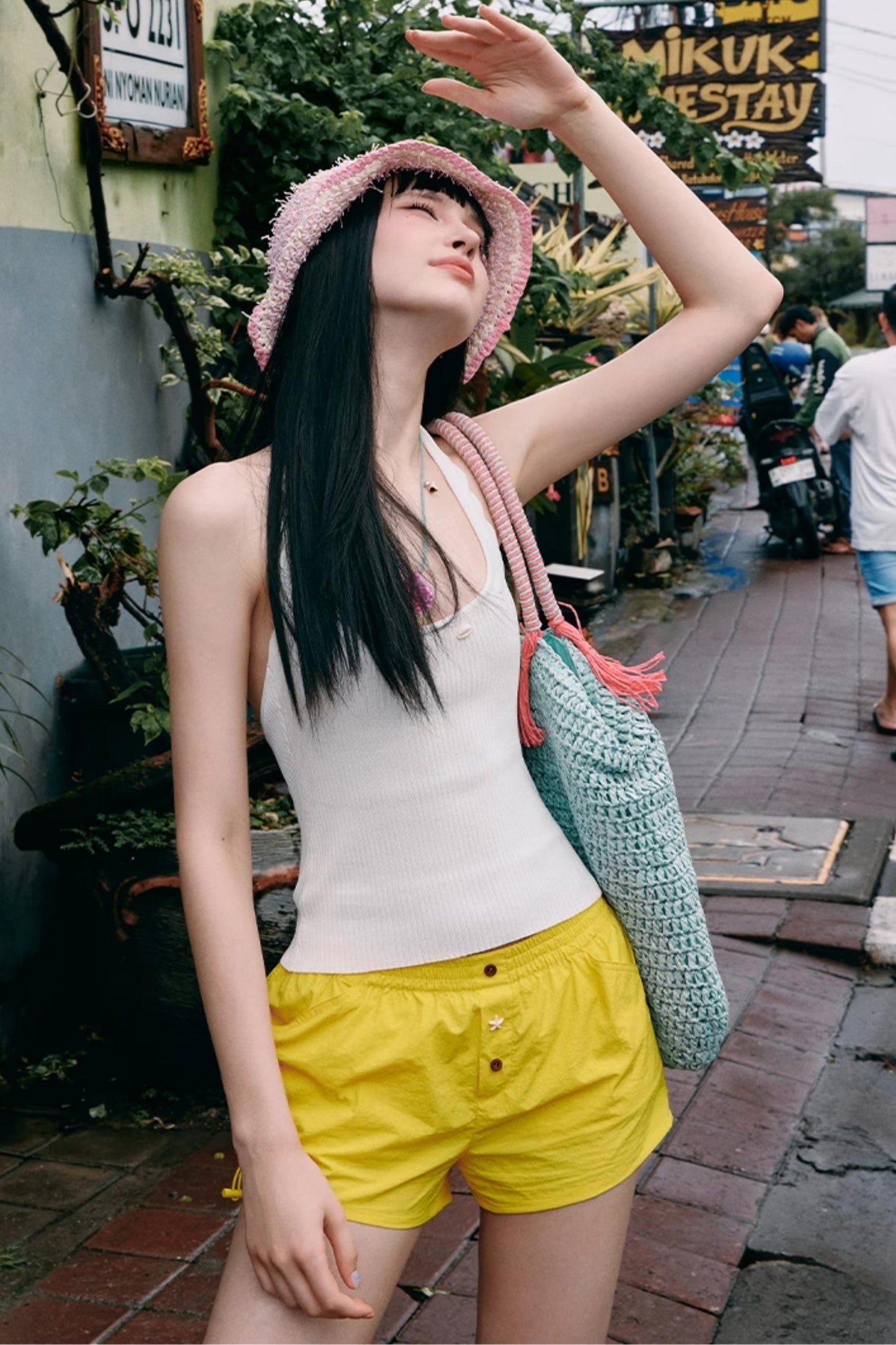 Summer Shell Halter Top