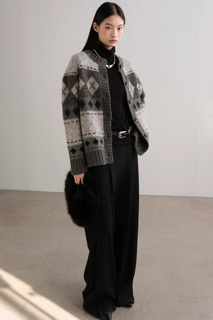 Shadow Pleats Wide-Leg Pants