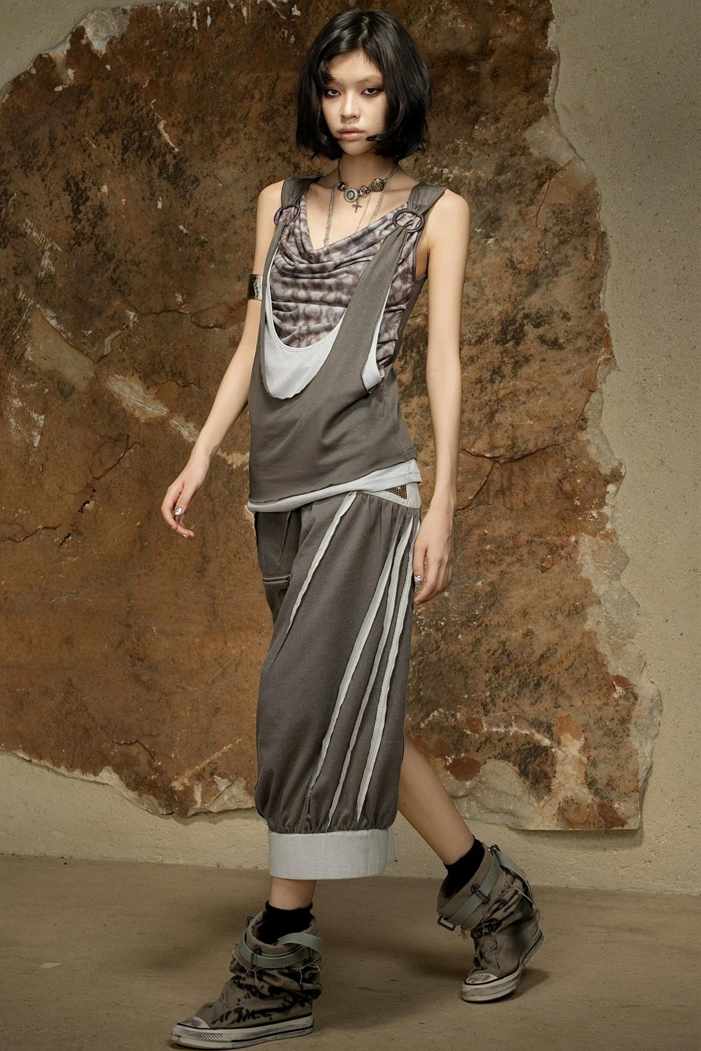 Asymmetrical Retro Sleeveless Vest