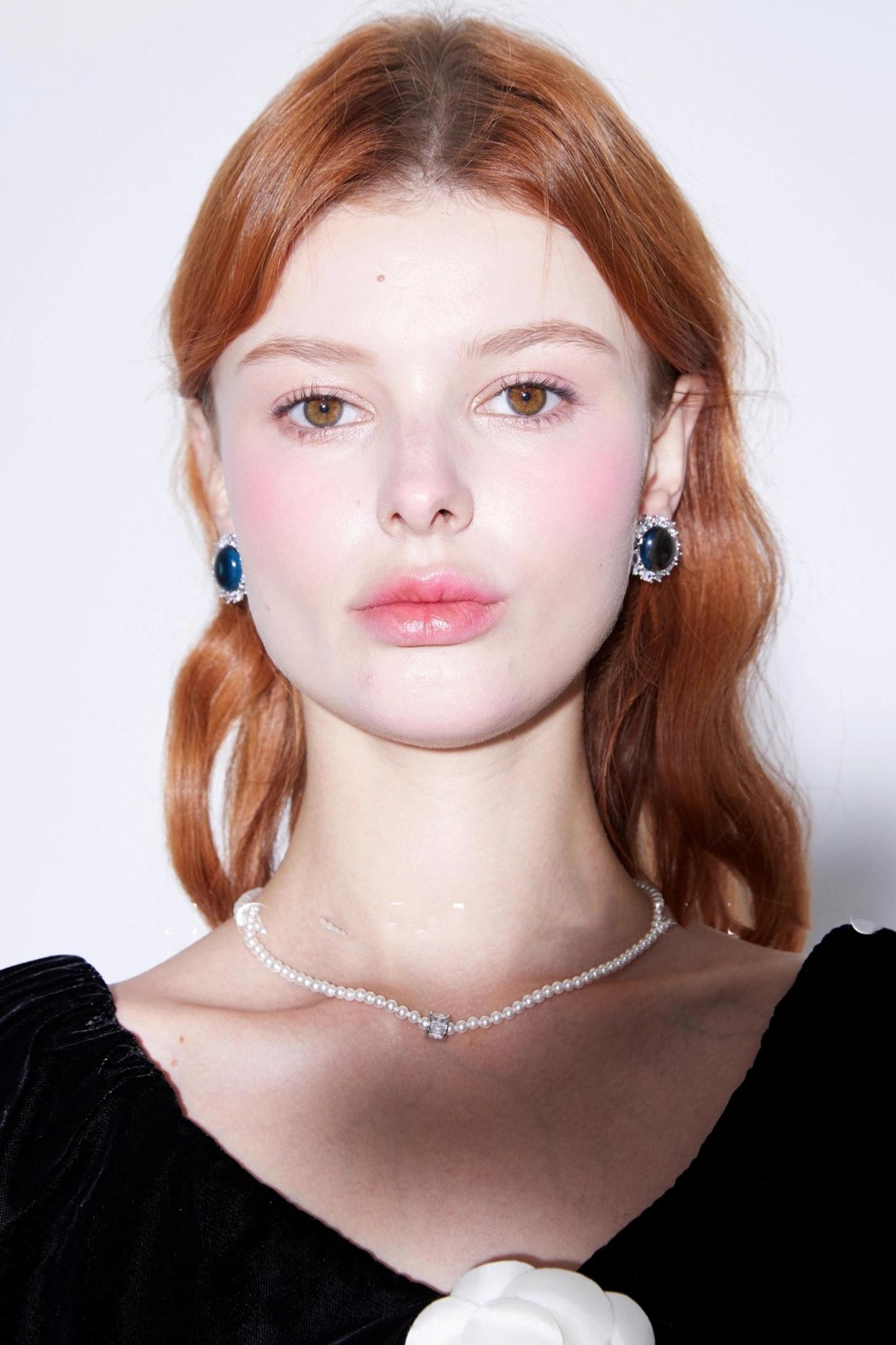 Royal Pavé Zircon Gradient Cats Eye Earrings